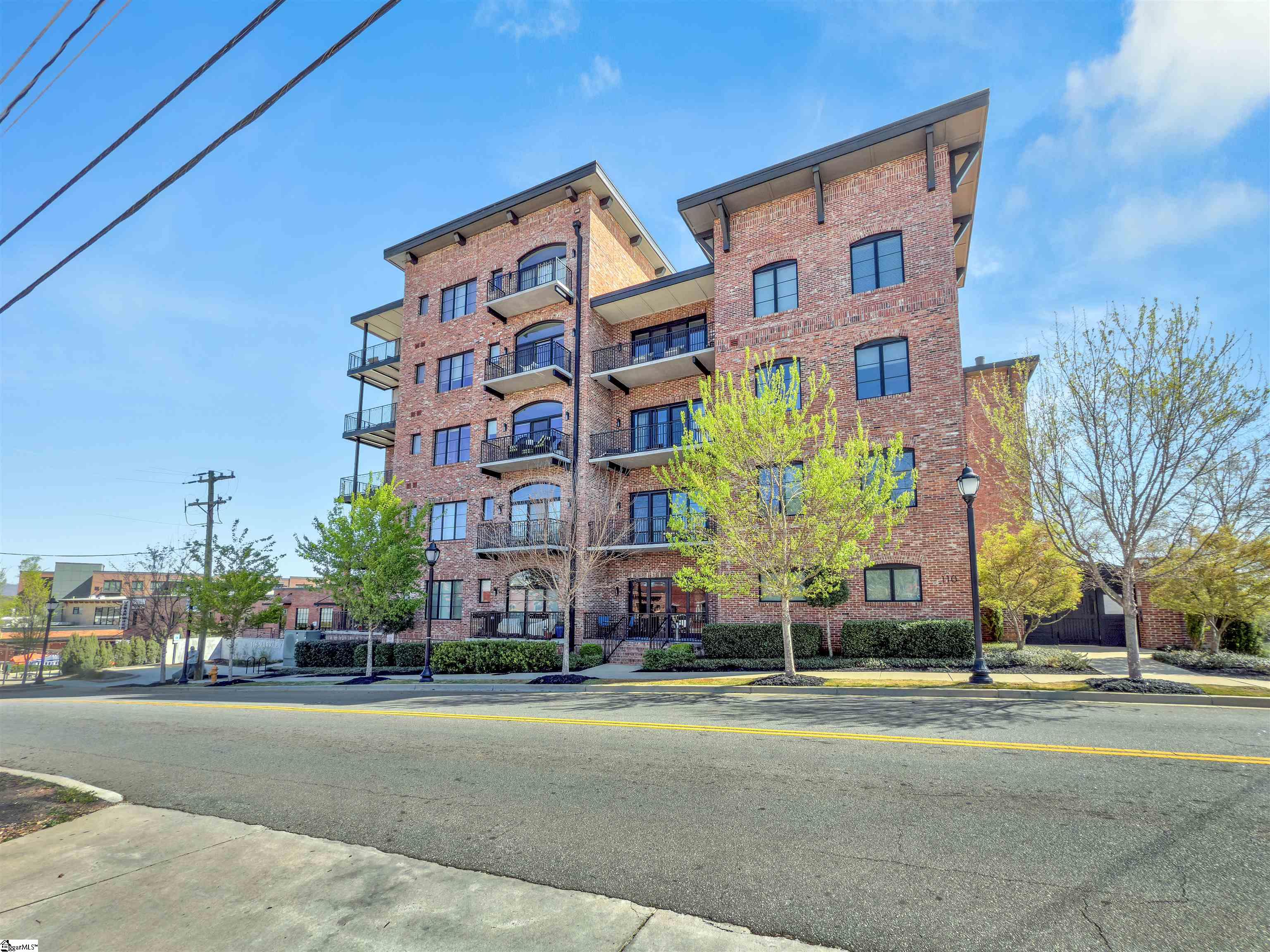 Greenville, South Carolina, 29601, United States, 1 Bedroom Bedrooms, ,2 BathroomsBathrooms,Residential,For Sale,1752765