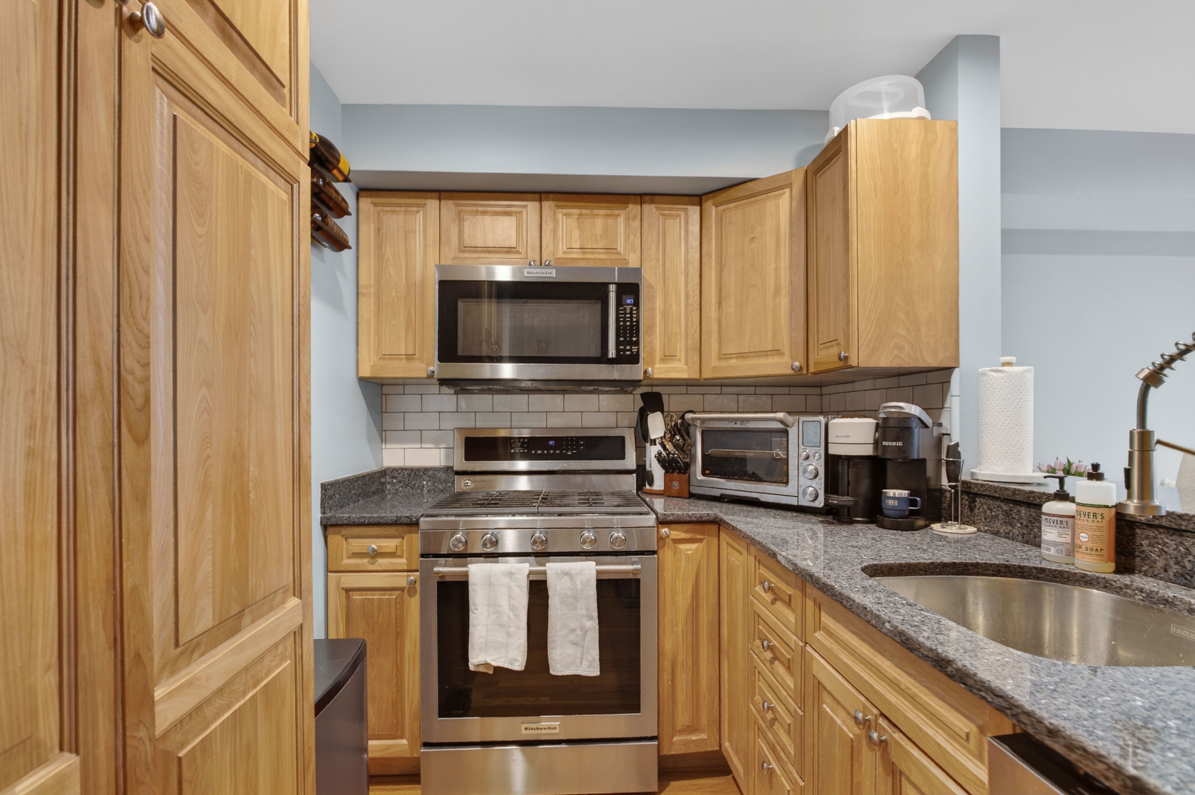  57 Bartlett Street, Boston, MA, 02129 - 物件實景