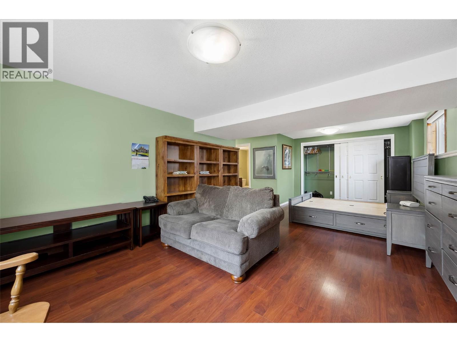 KAMLOOPS, British Columbia, V1S 1X9, CA, 4 Bedrooms Bedrooms, ,2 BathroomsBathrooms,Residential,For Sale,1950307