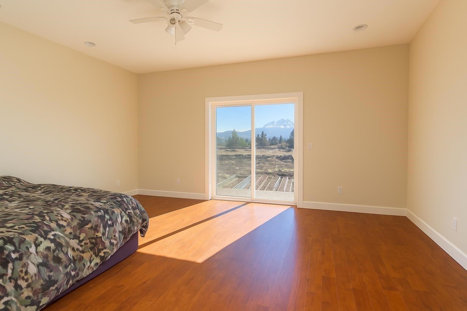 Montague, California, 96064, United States, 3 Bedrooms Bedrooms, ,2 BathroomsBathrooms,Residential,For Sale,1935834
