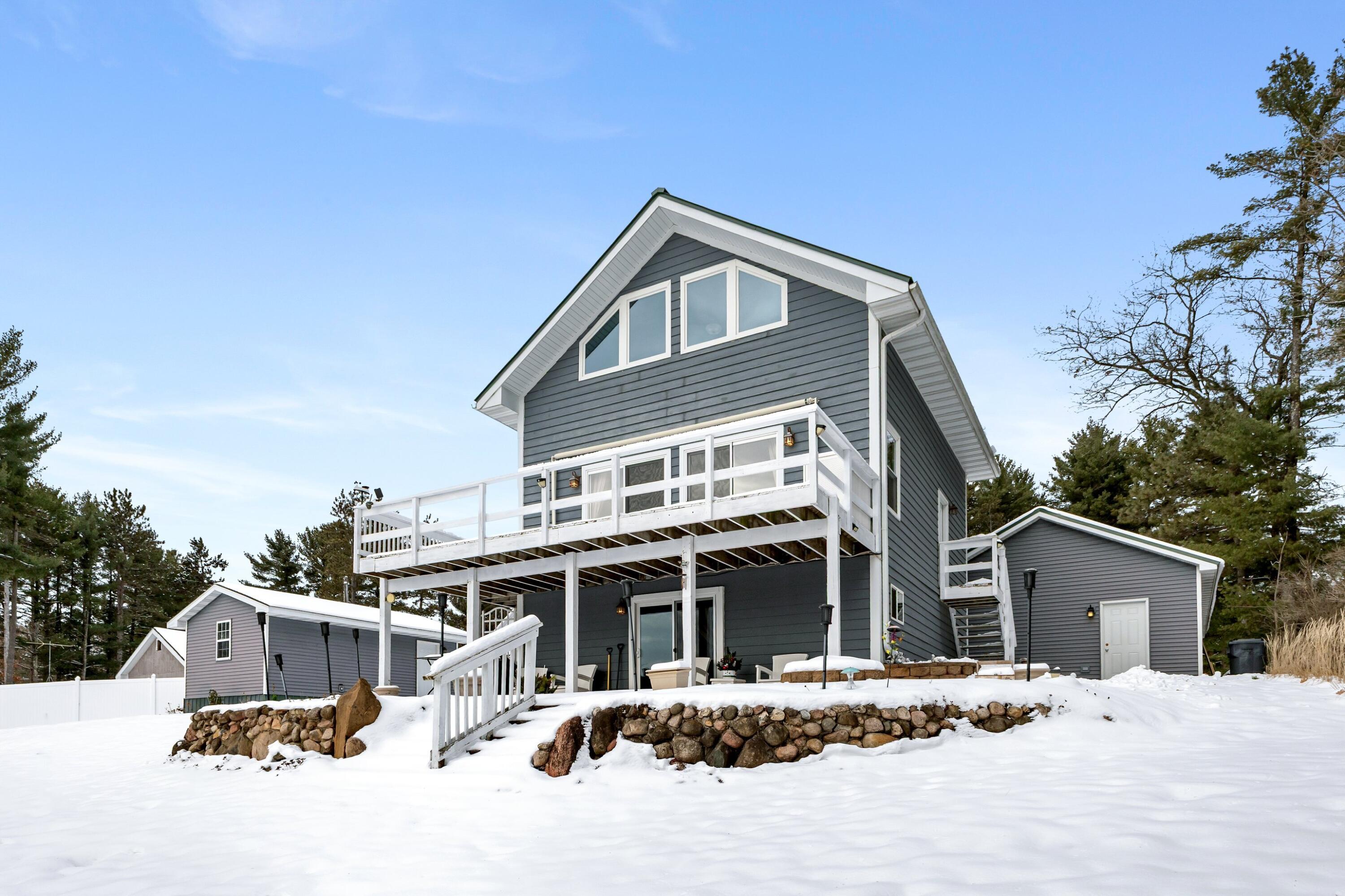 Springfield, Wisconsin, 53964, United States, 3 Bedrooms Bedrooms, ,2 BathroomsBathrooms,Residential,For Sale,2002978