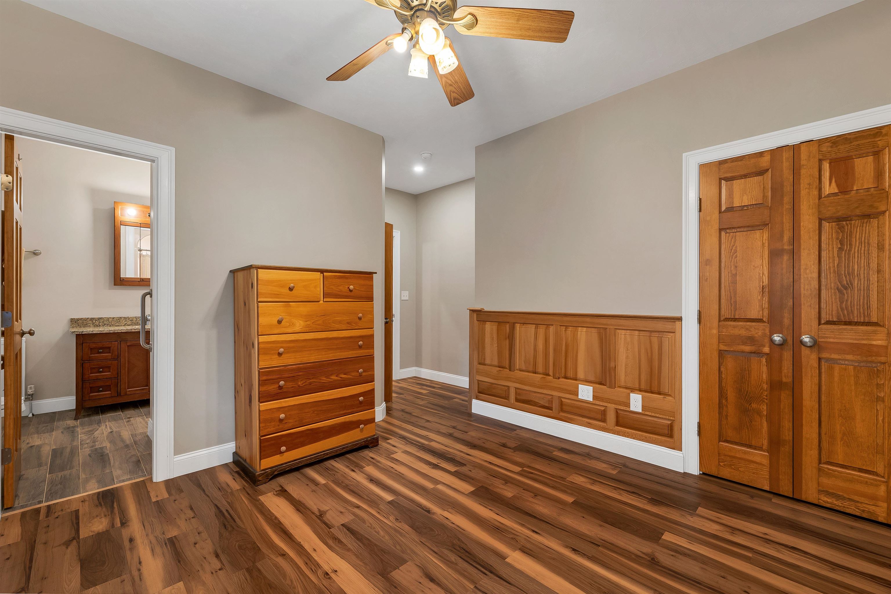 Meredith, New Hampshire, 03253, United States, 4 Bedrooms Bedrooms, ,2 BathroomsBathrooms,Residential,For Sale,1998295