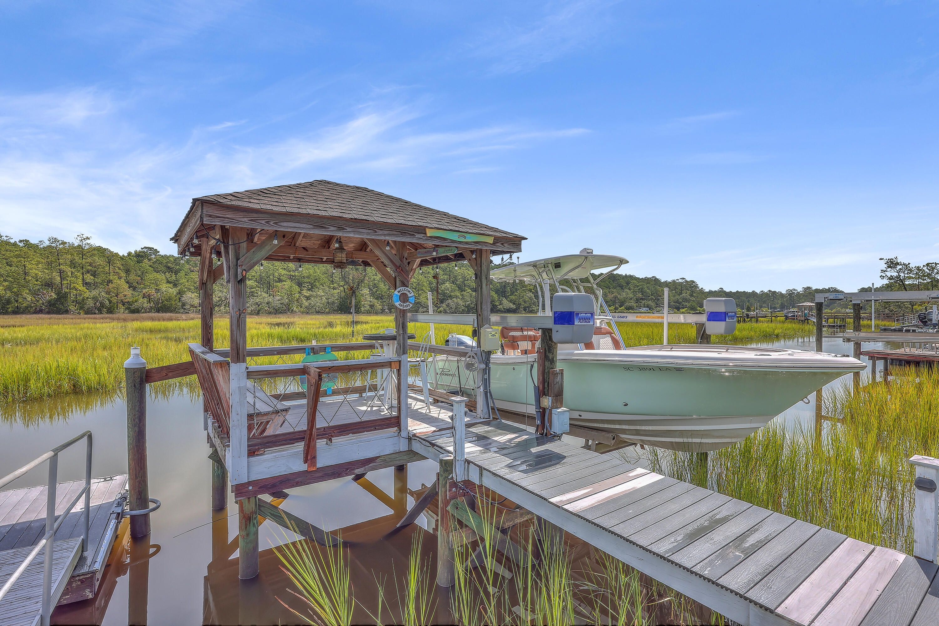 Mount Pleasant, South Carolina, 29466, United States, 3 Bedrooms Bedrooms, ,4 BathroomsBathrooms,Residential,For Sale,1798311