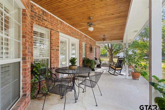 Lindale, Texas, 75771, United States, 3 Bedrooms Bedrooms, ,3 BathroomsBathrooms,Residential,For Sale,1995142