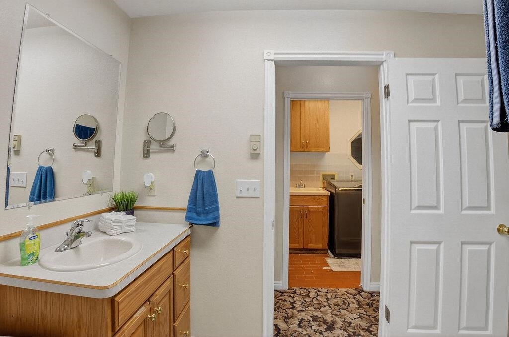 Pocatello, Idaho, 83202, United States, 6 Bedrooms Bedrooms, ,3 BathroomsBathrooms,Residential,For Sale,1981388