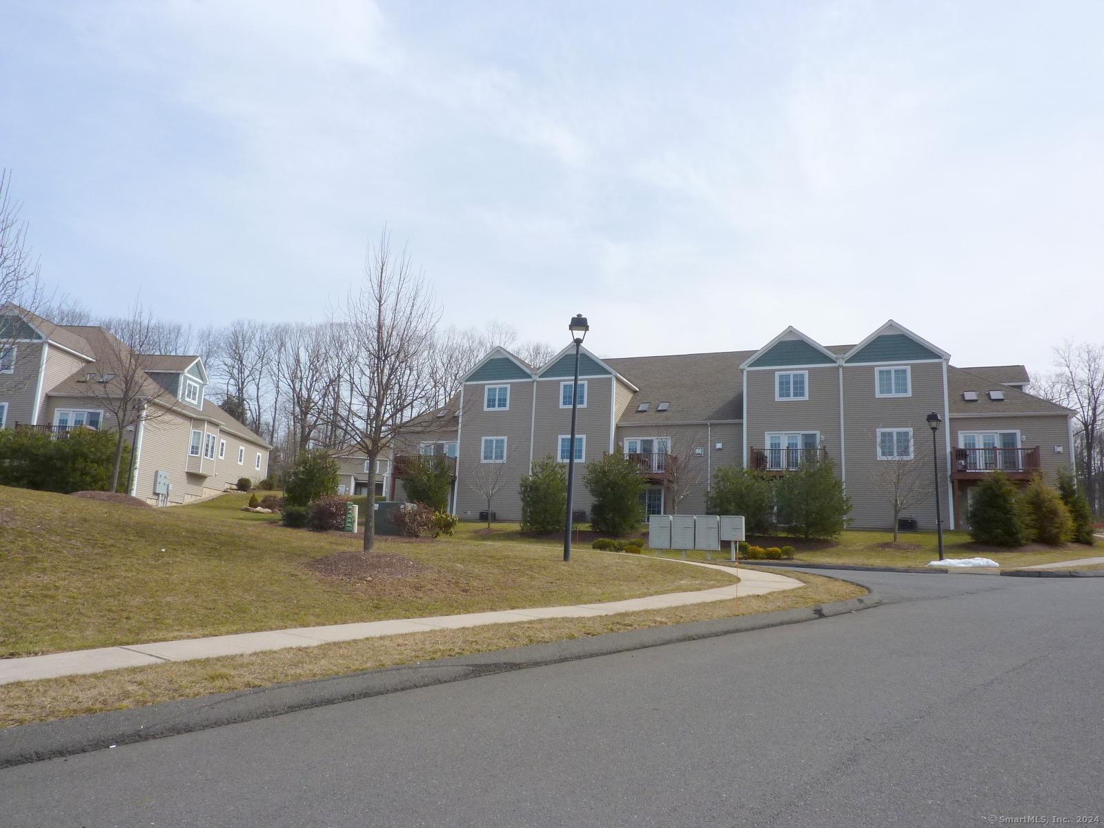 Southington, Connecticut, 06489, United States, 3 Bedrooms Bedrooms, ,3 BathroomsBathrooms,Residential,For Sale,1920472