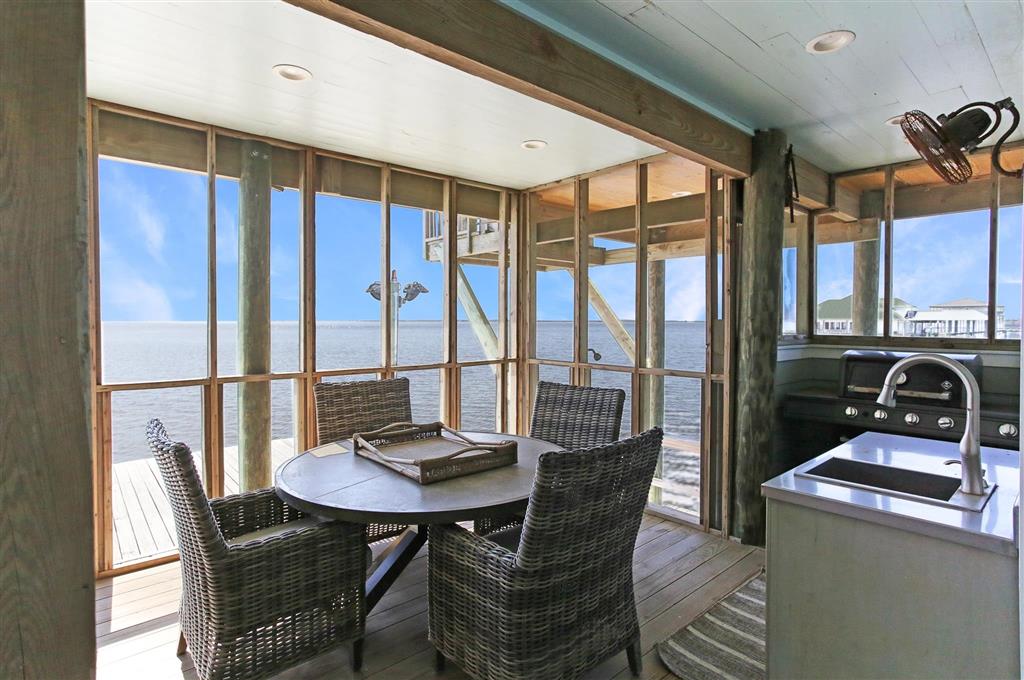 Lake Charles, Louisiana, 70607, United States, 1 Bedroom Bedrooms, ,2 BathroomsBathrooms,Residential,For Sale,2028404