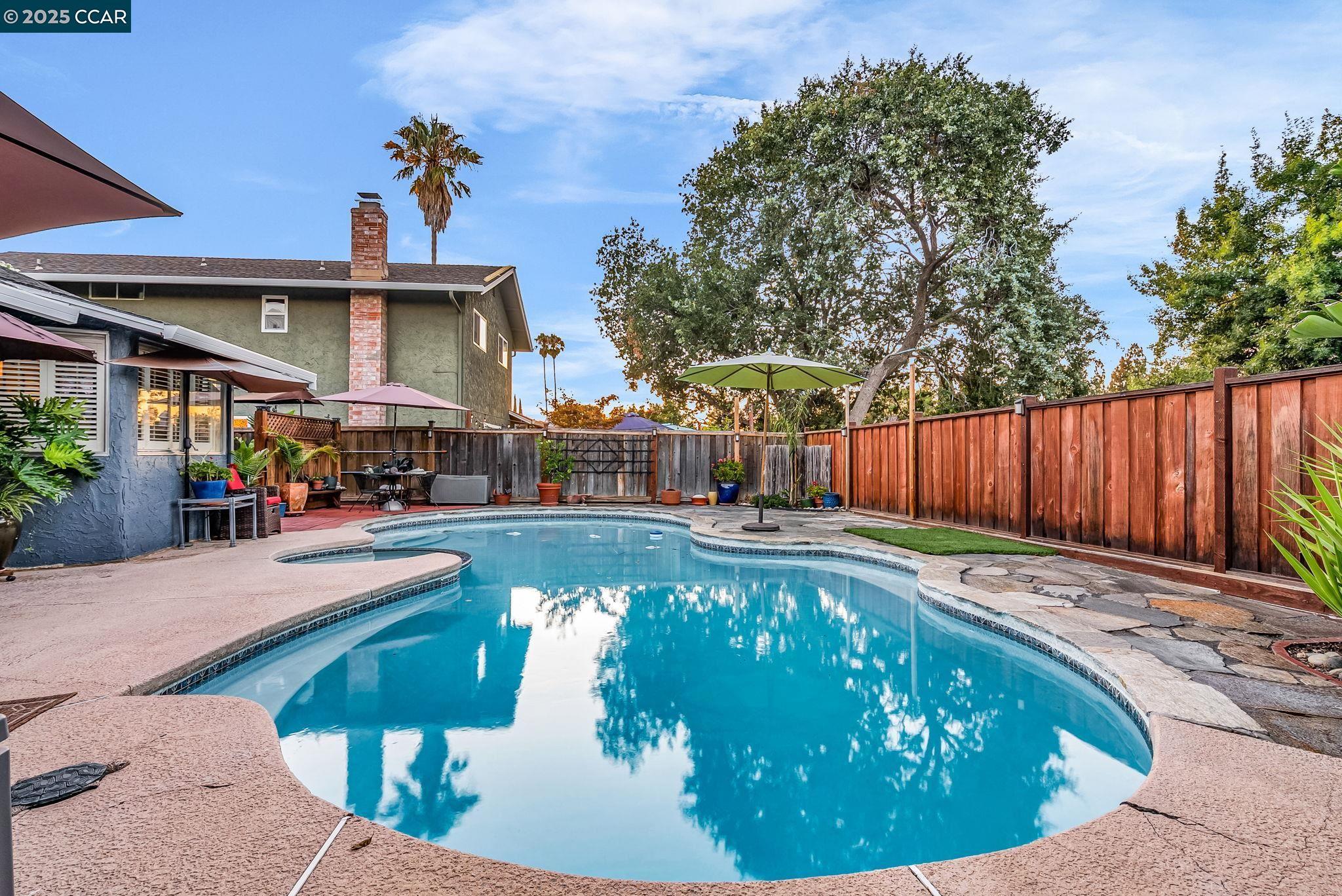 Concord, California, 94521, United States, 4 Bedrooms Bedrooms, ,2 BathroomsBathrooms,Residential,For Sale,1914040
