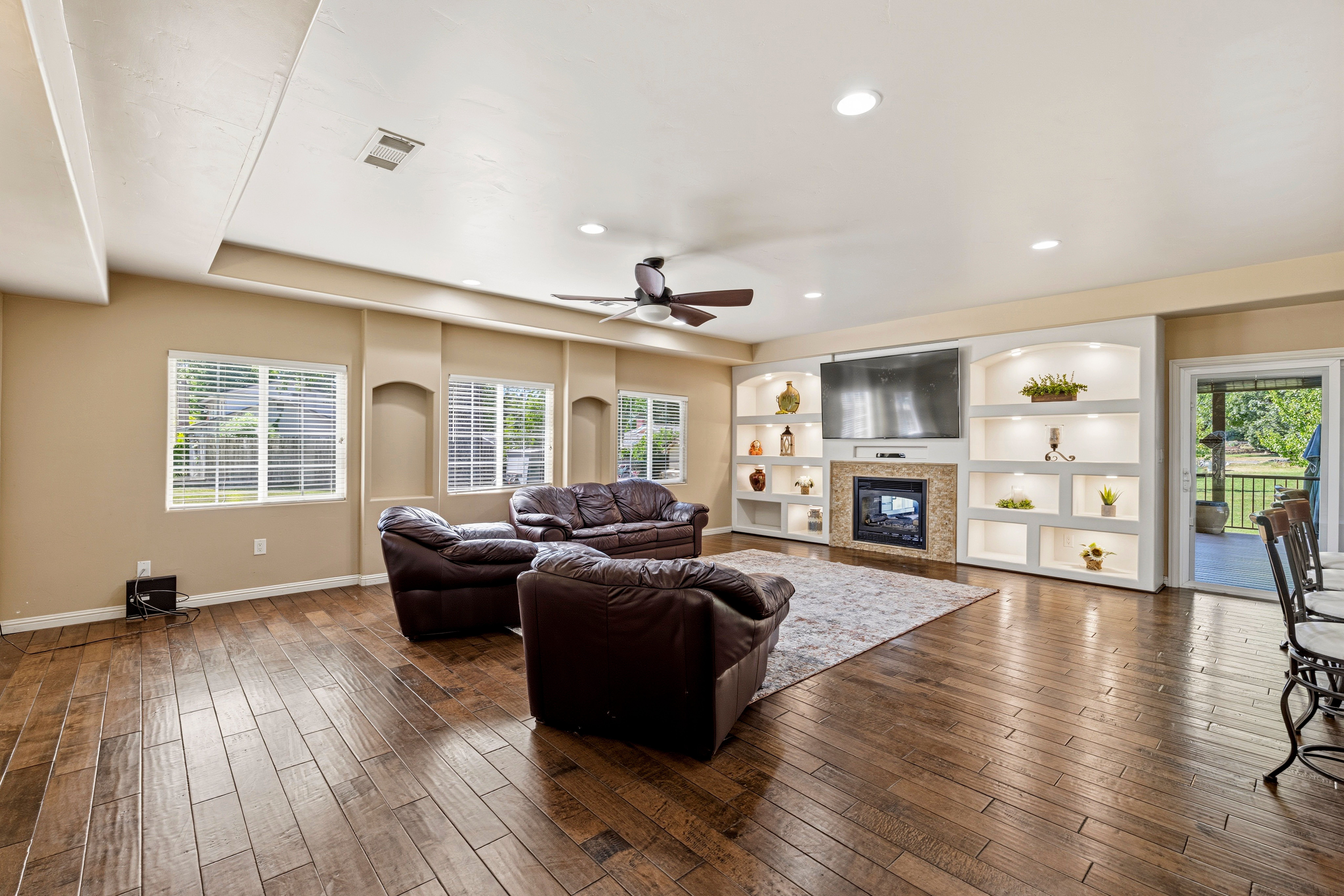  8723 Phoenix Avenue, Fair Oaks, CA 95628 - 物件實景