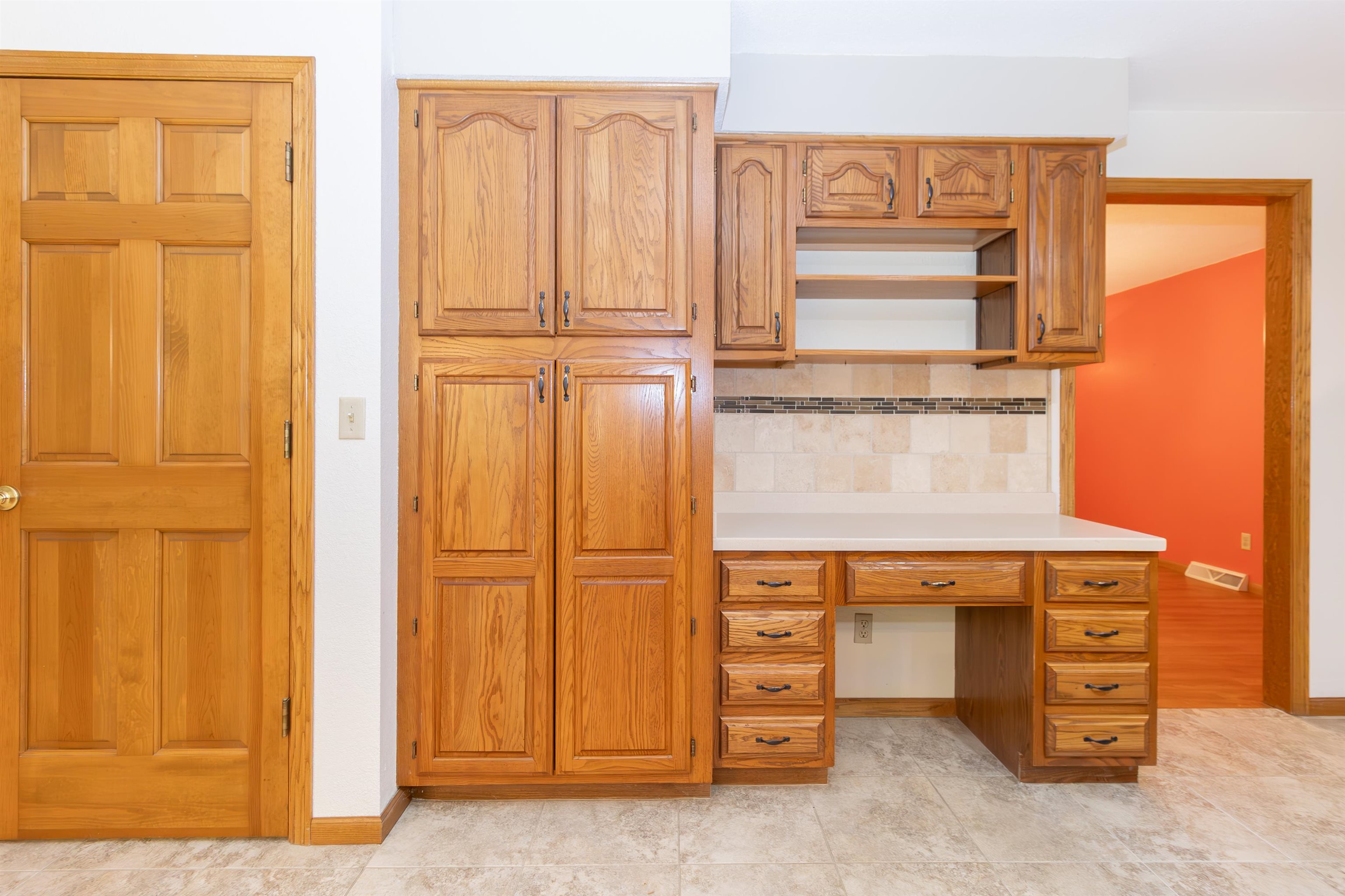 WAUPACA, Wisconsin, 54981, United States, 4 Bedrooms Bedrooms, ,3 BathroomsBathrooms,Residential,For Sale,1913222