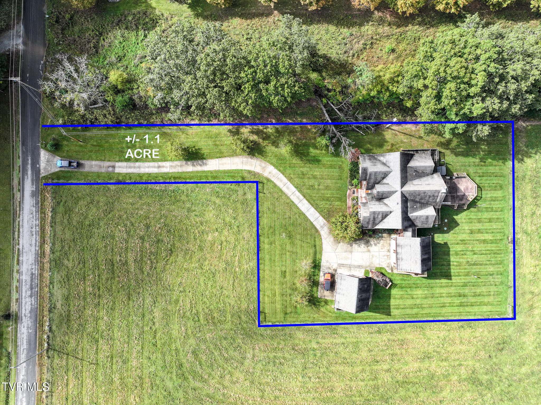 Greeneville, Tennessee, 37745, United States, 5 Bedrooms Bedrooms, ,4 BathroomsBathrooms,Residential,For Sale,1981962