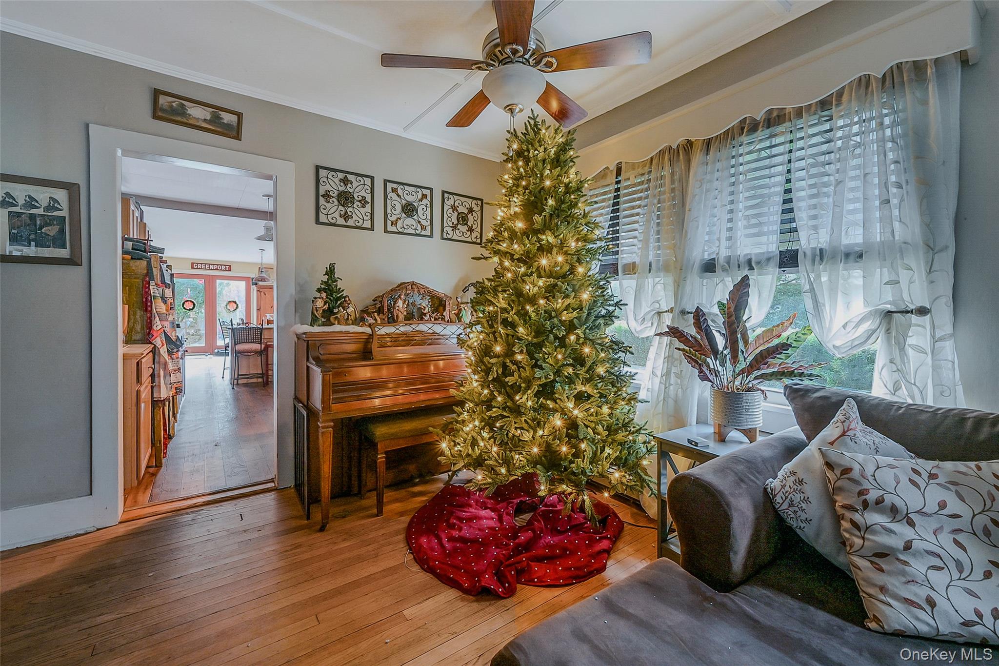 Greenport, New York, 11944, United States, 5 Bedrooms Bedrooms, ,3 BathroomsBathrooms,Residential,For Sale,1994545