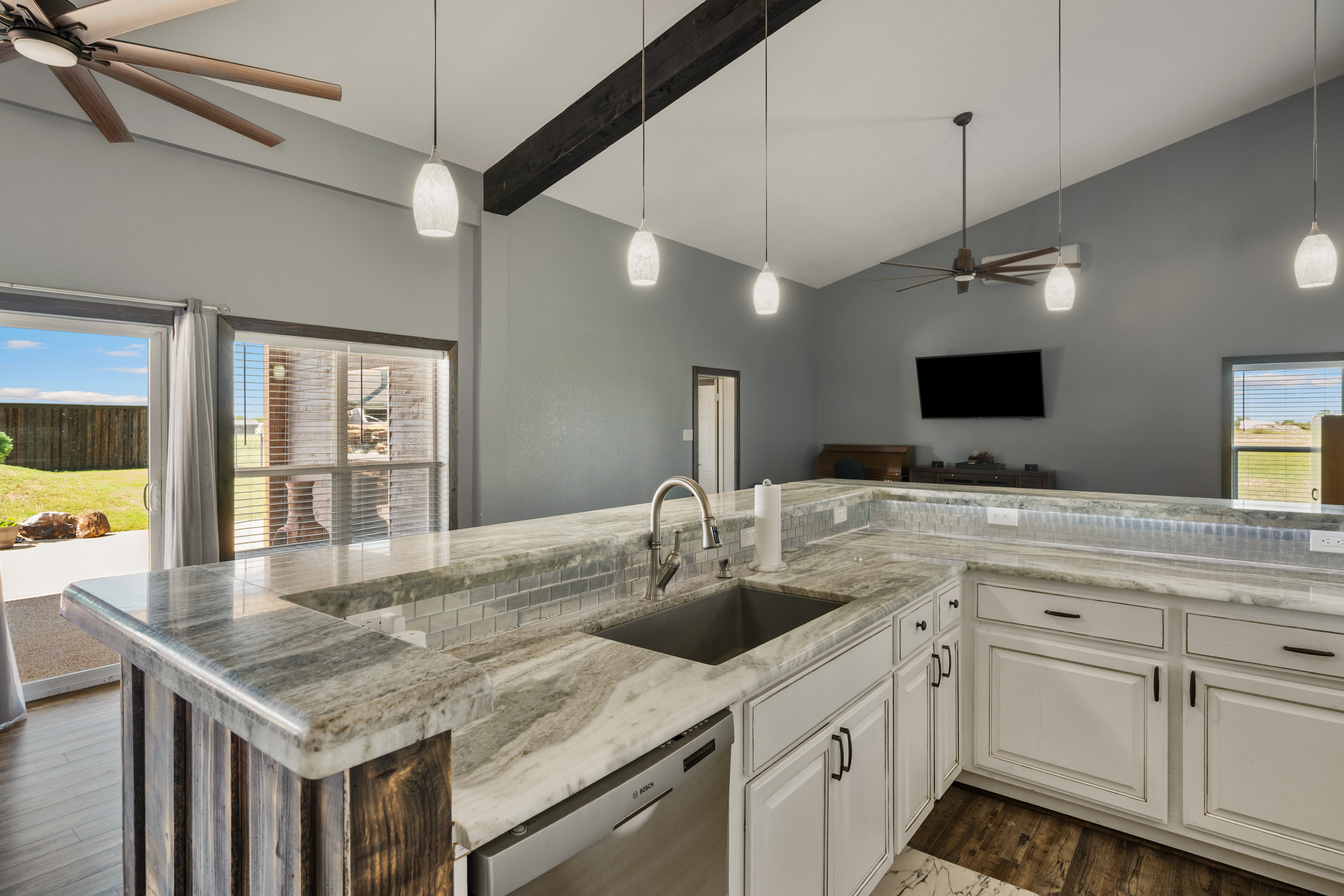 Caddo Mills, Texas, 75135, United States, 4 Bedrooms Bedrooms, ,2 BathroomsBathrooms,Residential,For Sale,1943912