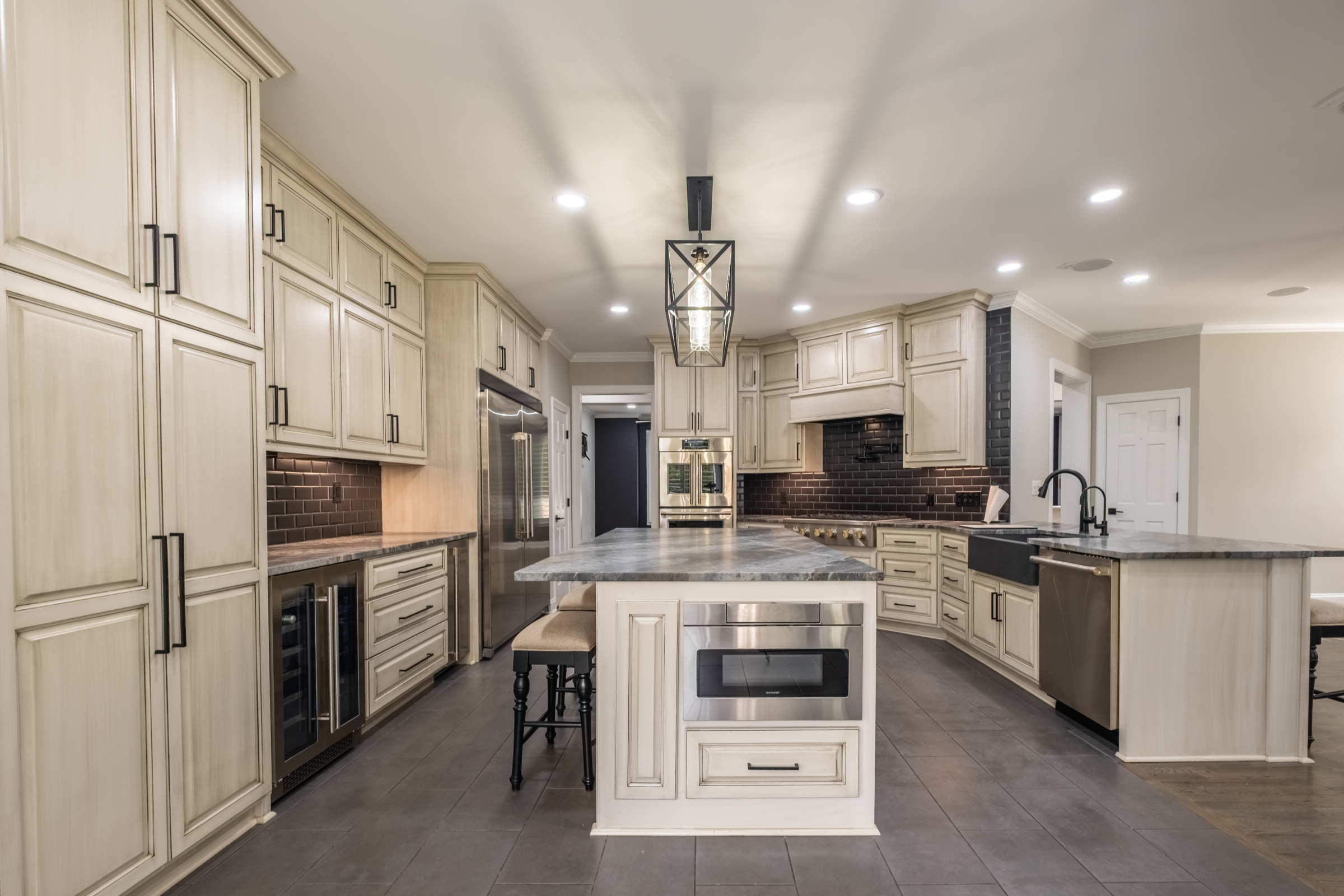 Stanley, North Carolina, 28164, United States, 6 Bedrooms Bedrooms, ,4 BathroomsBathrooms,Residential,For Sale,1976979