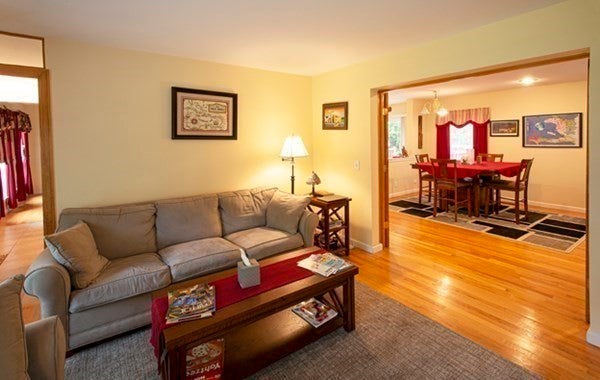 Northampton, Massachusetts, 01062, United States, 3 Bedrooms Bedrooms, ,3 BathroomsBathrooms,Residential,For Sale,1848678