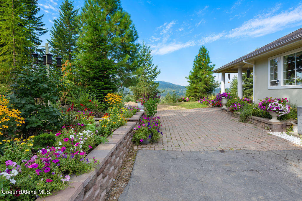 St. Maries, Idaho, 83861, United States, 3 Bedrooms Bedrooms, ,3 BathroomsBathrooms,Residential,For Sale,1923080