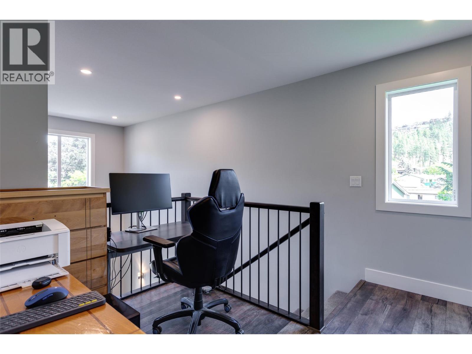 KELOWNA, British Columbia, V1V 1E2, CA, 4 Bedrooms Bedrooms, ,3 BathroomsBathrooms,Residential,For Sale,1961625