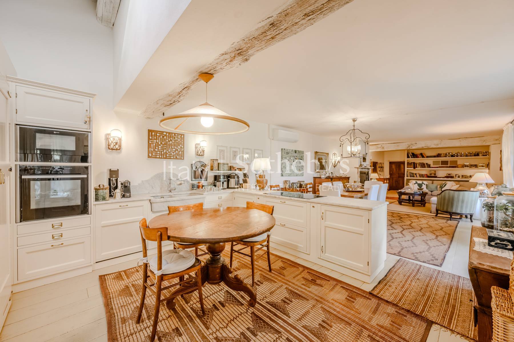  Prestigious farmhouse renovated with charm - 物件實景