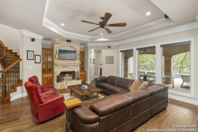 Boerne, Texas, 78015, United States, 5 Bedrooms Bedrooms, ,5 BathroomsBathrooms,Residential,For Sale,1784913