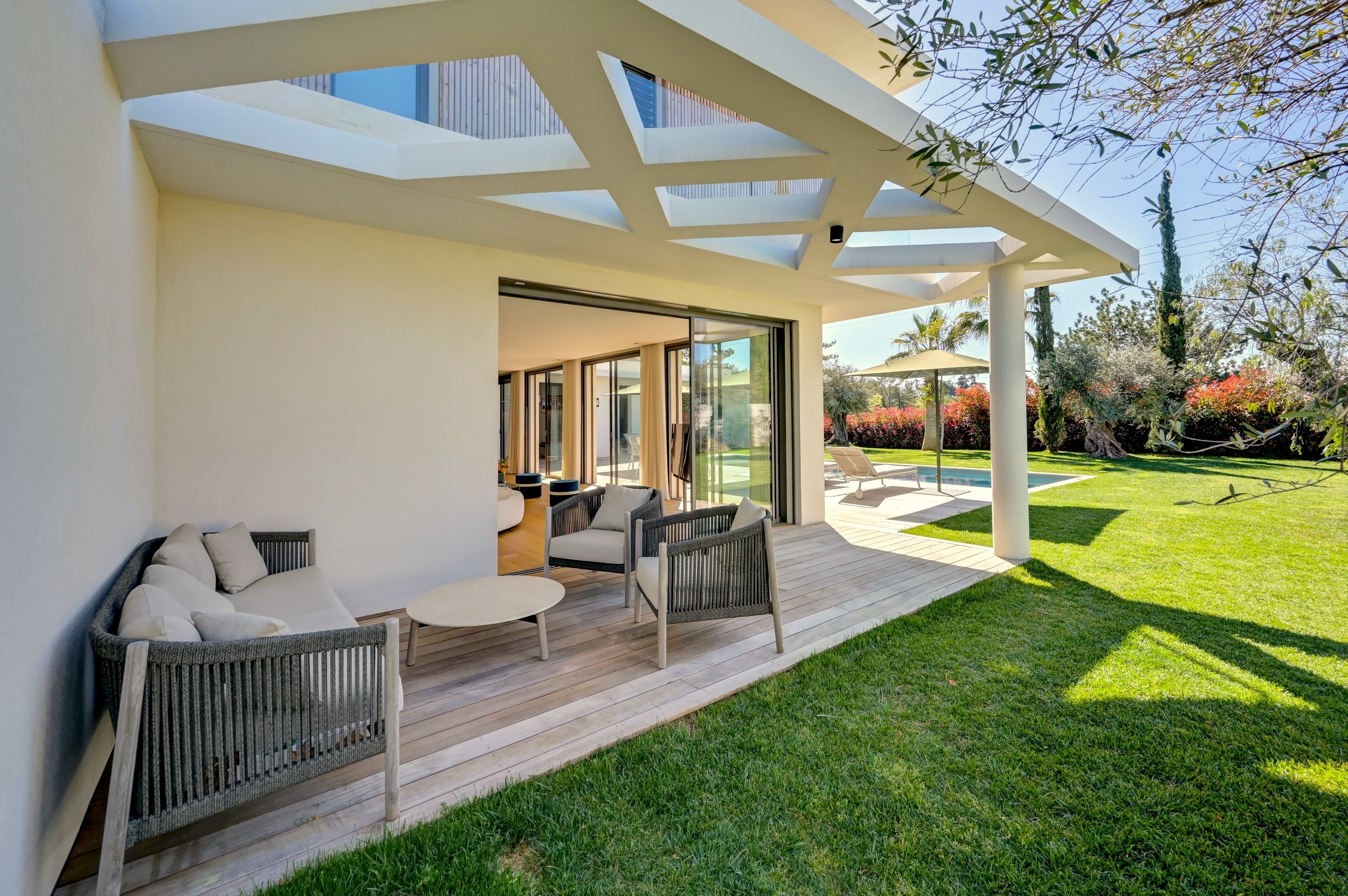  Exceptional Contemporary Turnkey - 物件實景