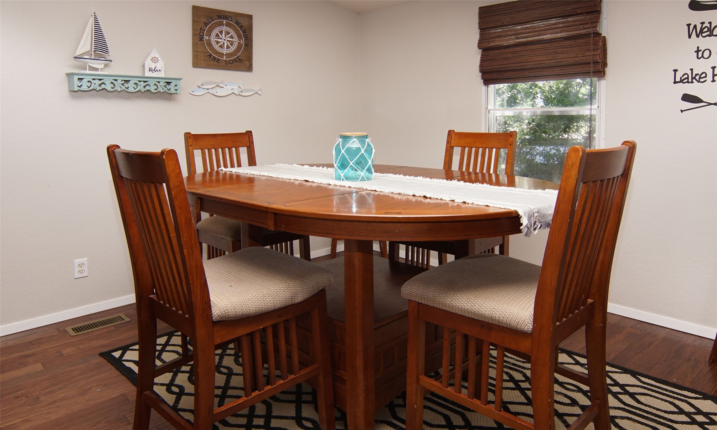 Possum Kingdom Lake, Texas, 76449, United States, 3 Bedrooms Bedrooms, ,2 BathroomsBathrooms,Residential,For Sale,1794125