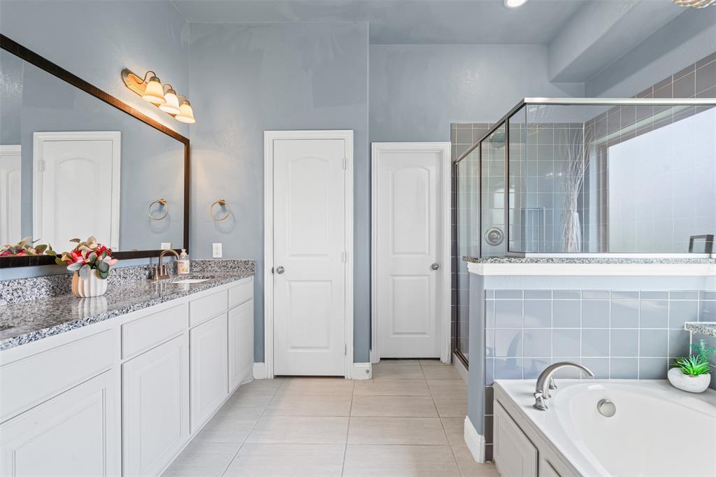 Mclendon Chisholm, Texas, 75032, United States, 4 Bedrooms Bedrooms, ,4 BathroomsBathrooms,Residential,For Sale,2012735