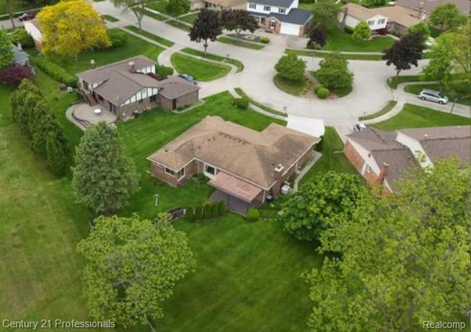 Troy, Michigan, 48085, United States, 4 Bedrooms Bedrooms, ,3 BathroomsBathrooms,Residential,For Sale,2009052