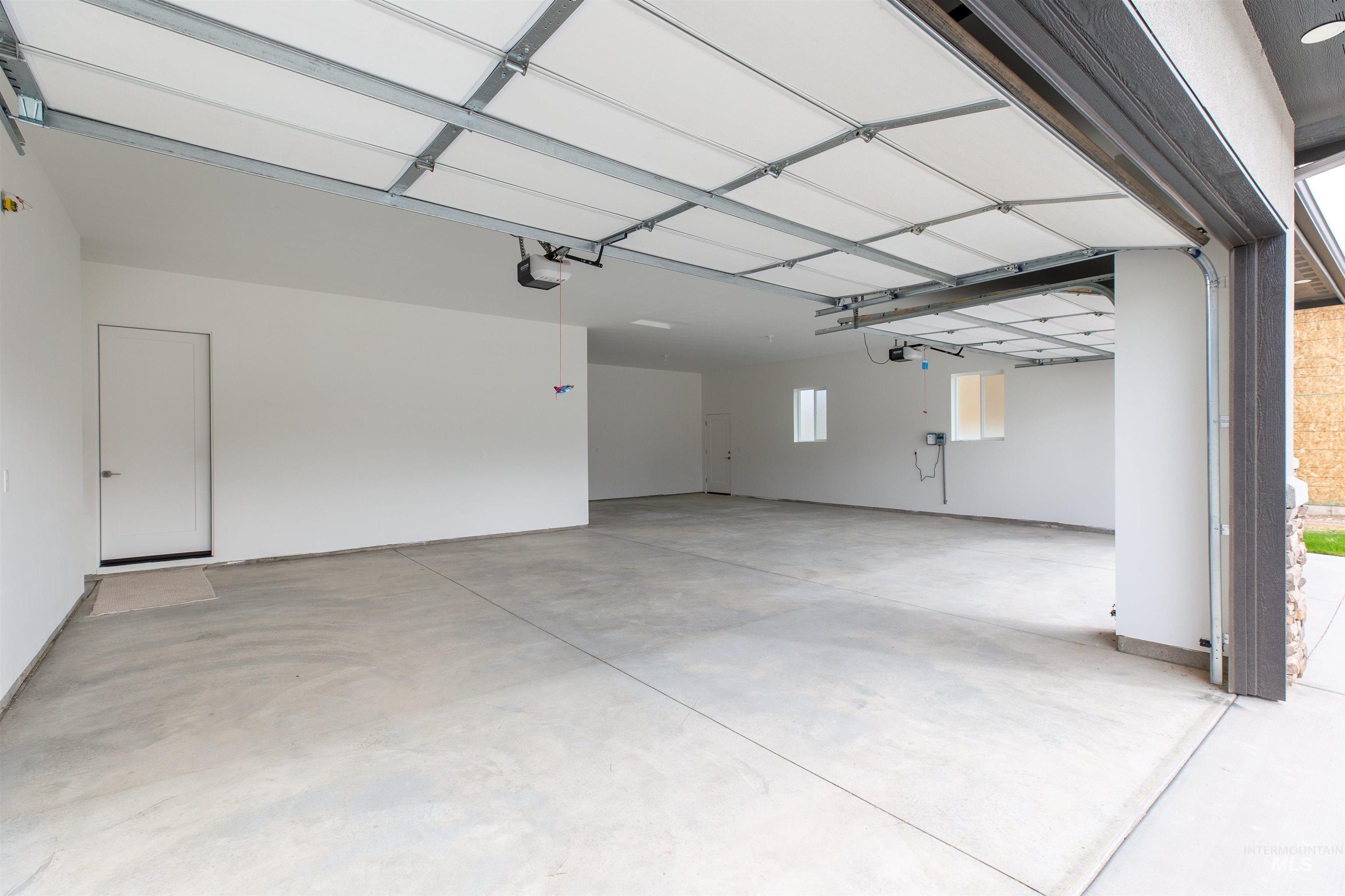 Meridian, Idaho, 83642, United States, 4 Bedrooms Bedrooms, ,3 BathroomsBathrooms,Residential,For Sale,1992156