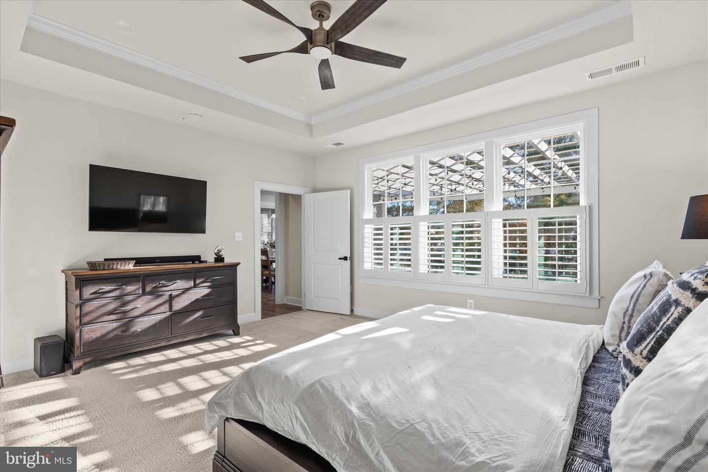 Berlin, Maryland, 21811, United States, 5 Bedrooms Bedrooms, ,4 BathroomsBathrooms,Residential,For Sale,1989737