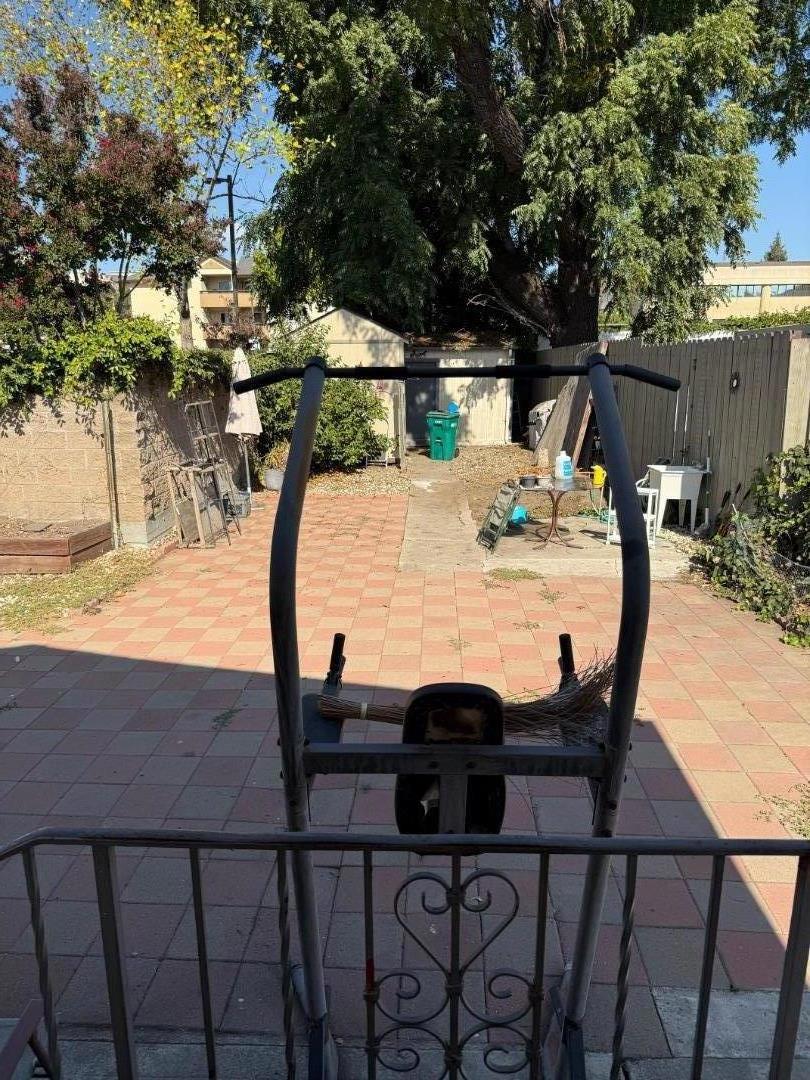 Hayward, California, 94541, United States, 2 Bedrooms Bedrooms, ,1 BathroomBathrooms,Residential,For Sale,1944993