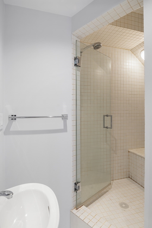 Boston, Massachusetts, 02110, United States, 1 Bedroom Bedrooms, ,2 BathroomsBathrooms,Residential,For Sale,1745090