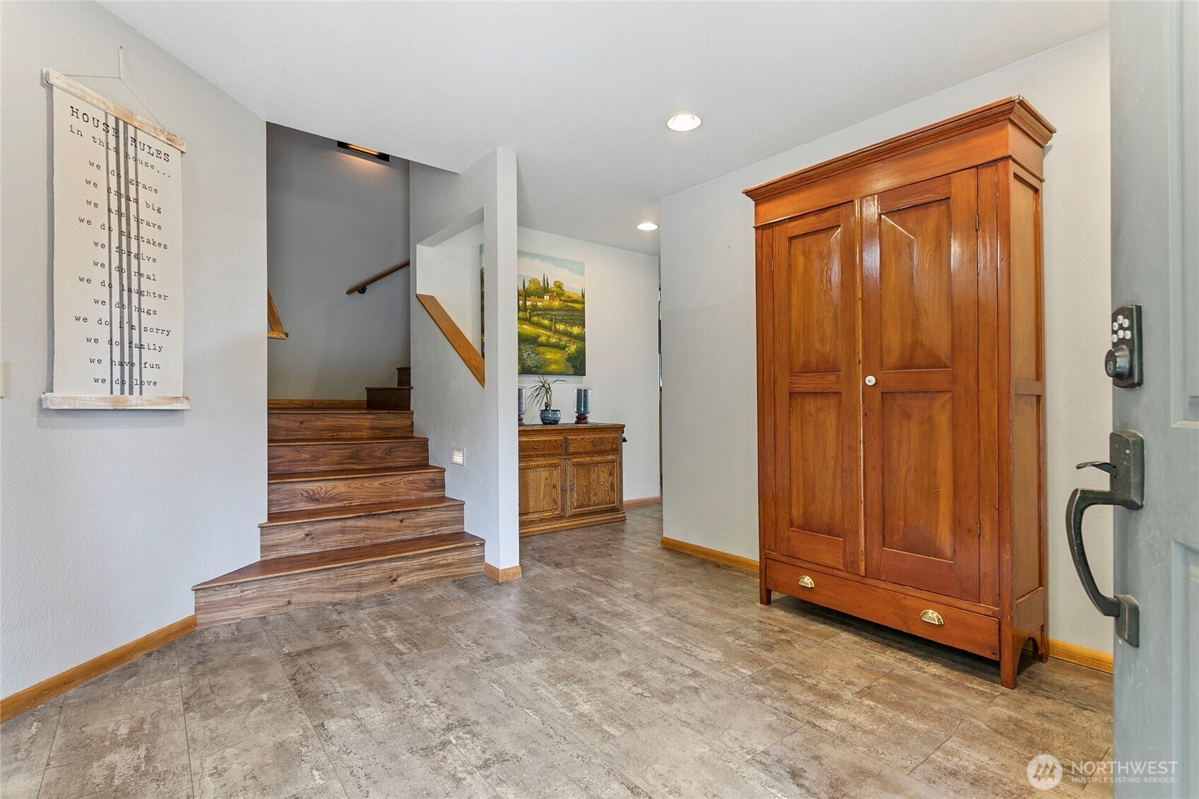 Ferndale, Washington, 98248, United States, 5 Bedrooms Bedrooms, ,1 BathroomBathrooms,Residential,For Sale,1901215