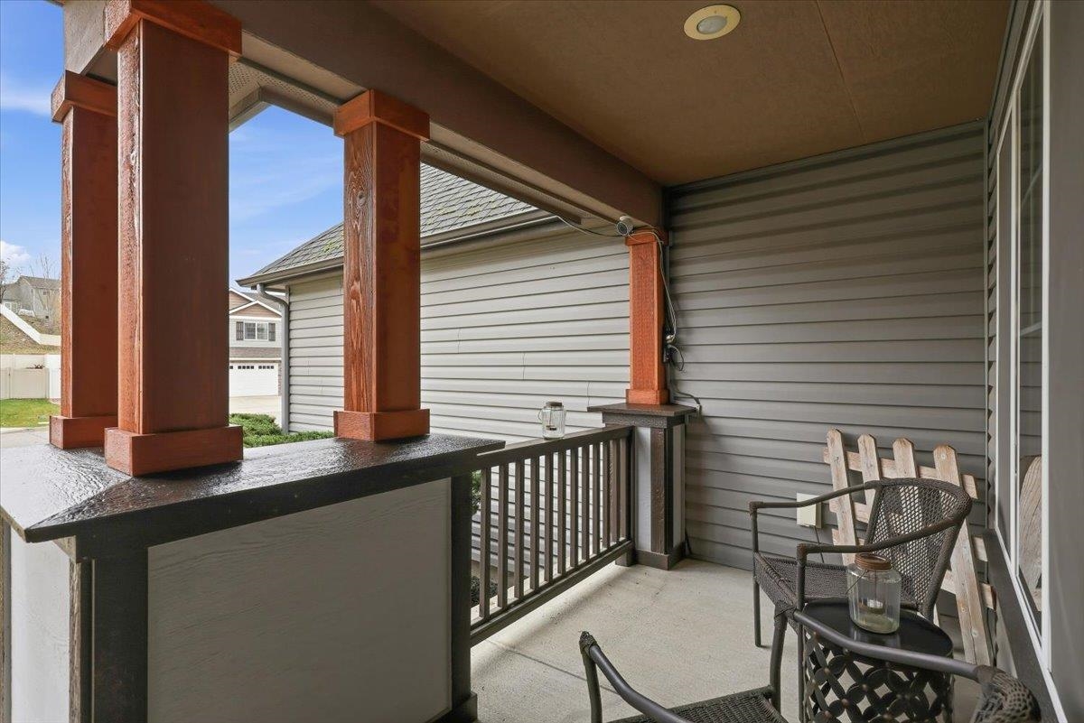 Greenacres, Washington, 99016, United States, 6 Bedrooms Bedrooms, ,3 BathroomsBathrooms,Residential,For Sale,1992048