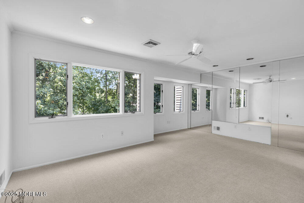 Red Bank, New Jersey, 07701, United States, 3 Bedrooms Bedrooms, ,5 BathroomsBathrooms,Residential,For Sale,1938827