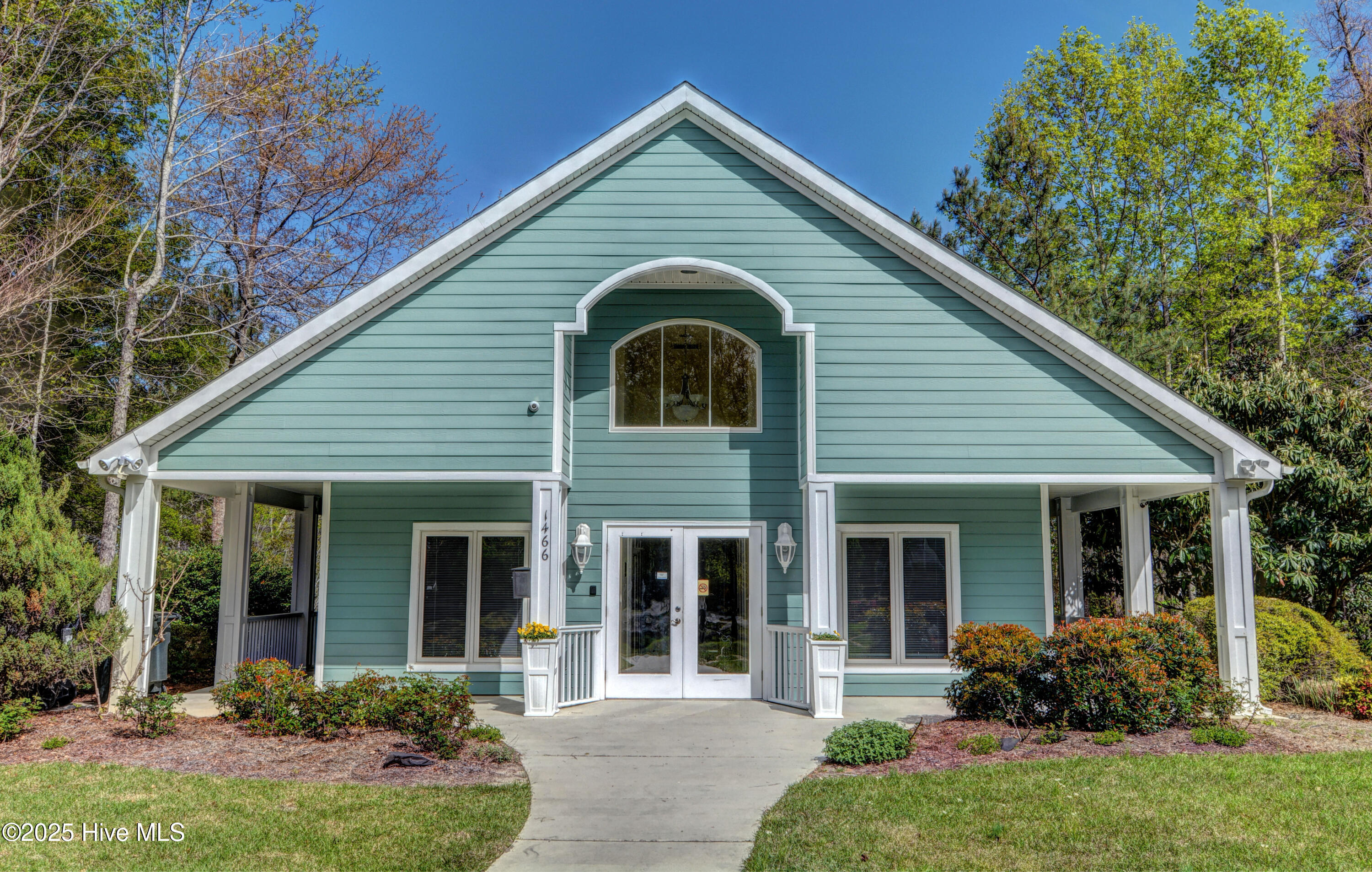Hampstead, North Carolina, 28443, United States, 4 Bedrooms Bedrooms, ,4 BathroomsBathrooms,Residential,For Sale,1933648