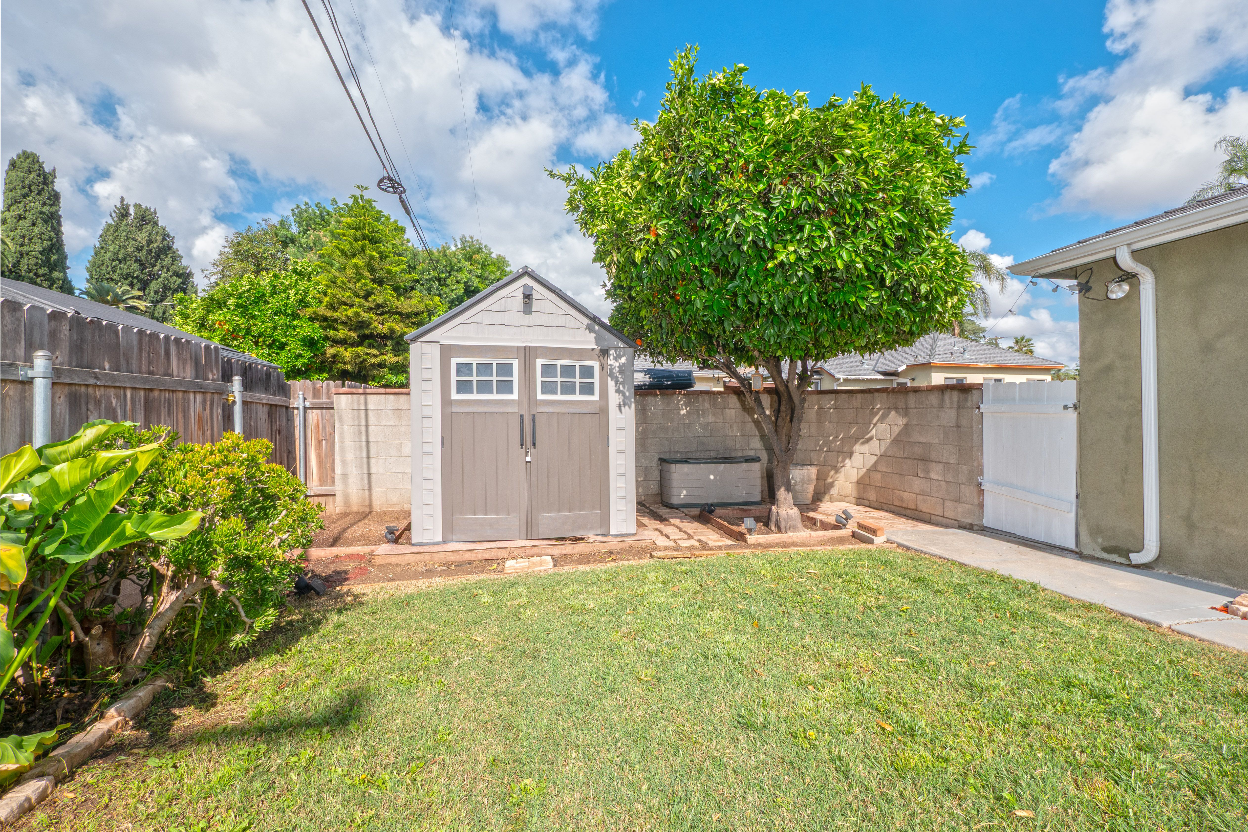  4290 Oakwood Place, Riverside, CA 92506 - 物件實景