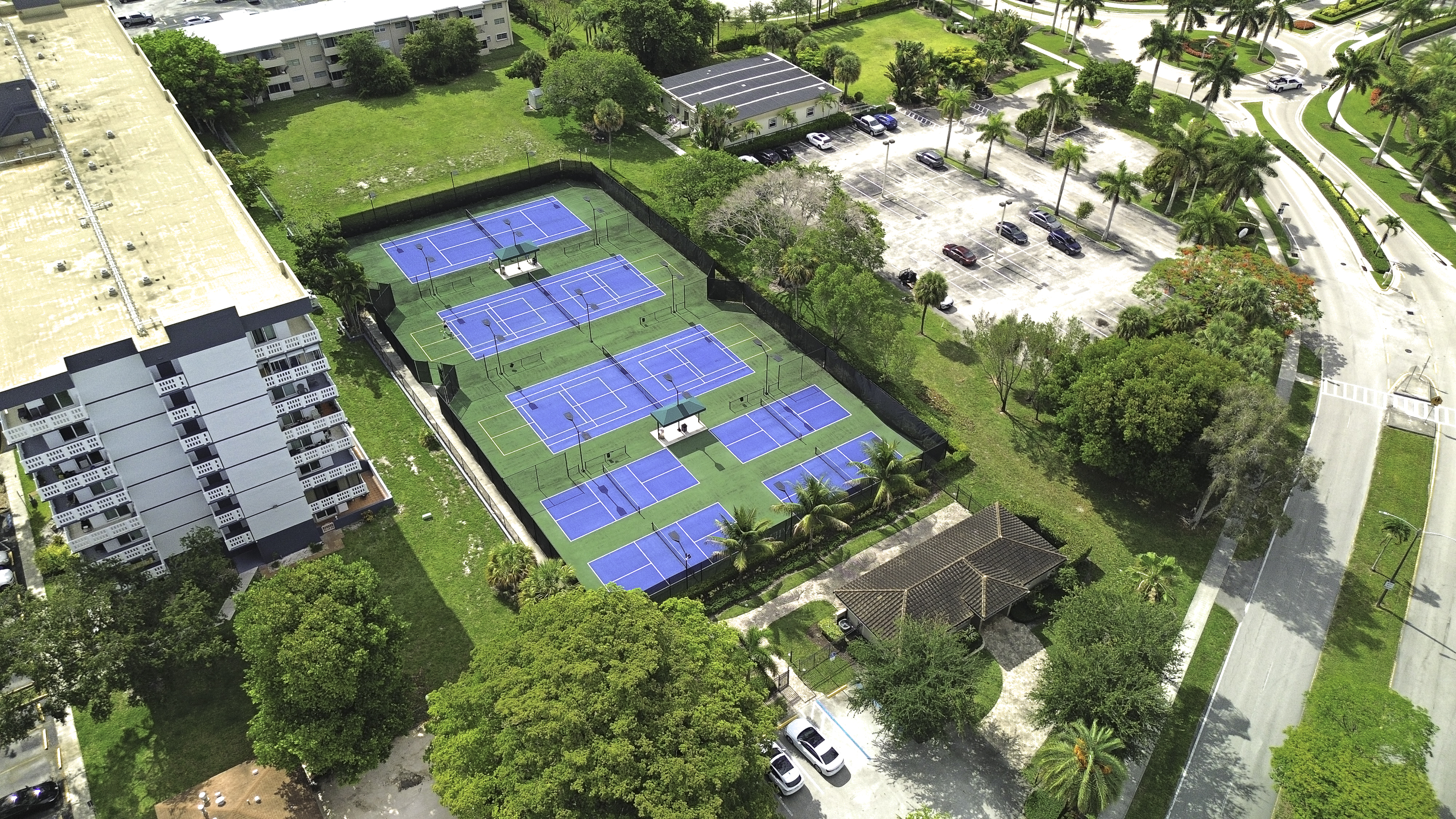  4200 Hillcrest Dr, Hollywood, FL, 33021 - 物件實景