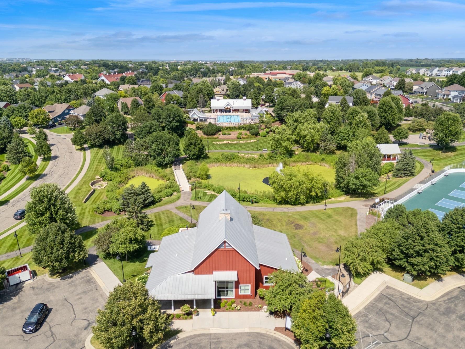 Woodbury, Minnesota, 55129, United States, 5 Bedrooms Bedrooms, ,3 BathroomsBathrooms,Residential,For Sale,1917665