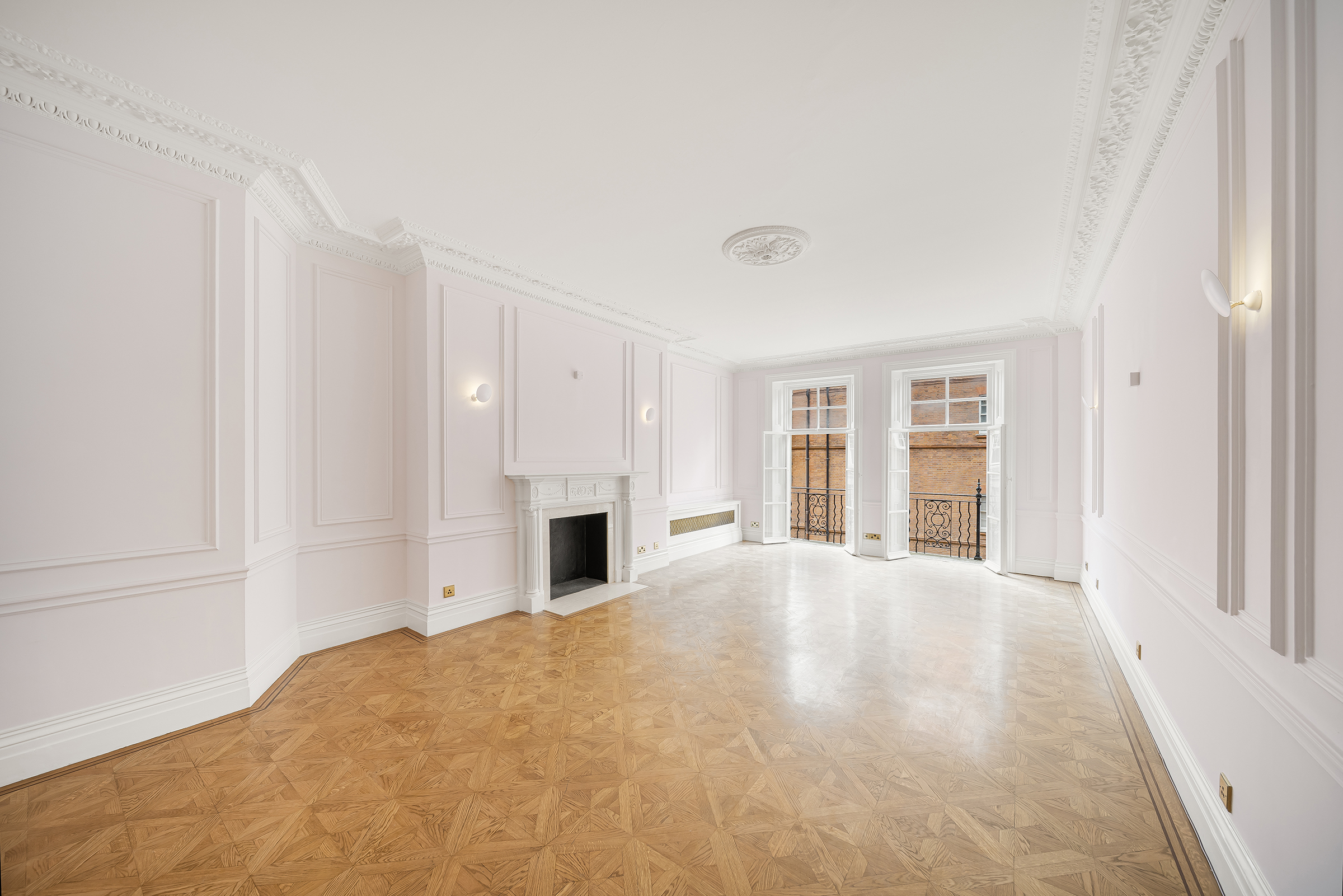  A Grand Lateral Apartment in Albert Hall Mansions - 物件實景