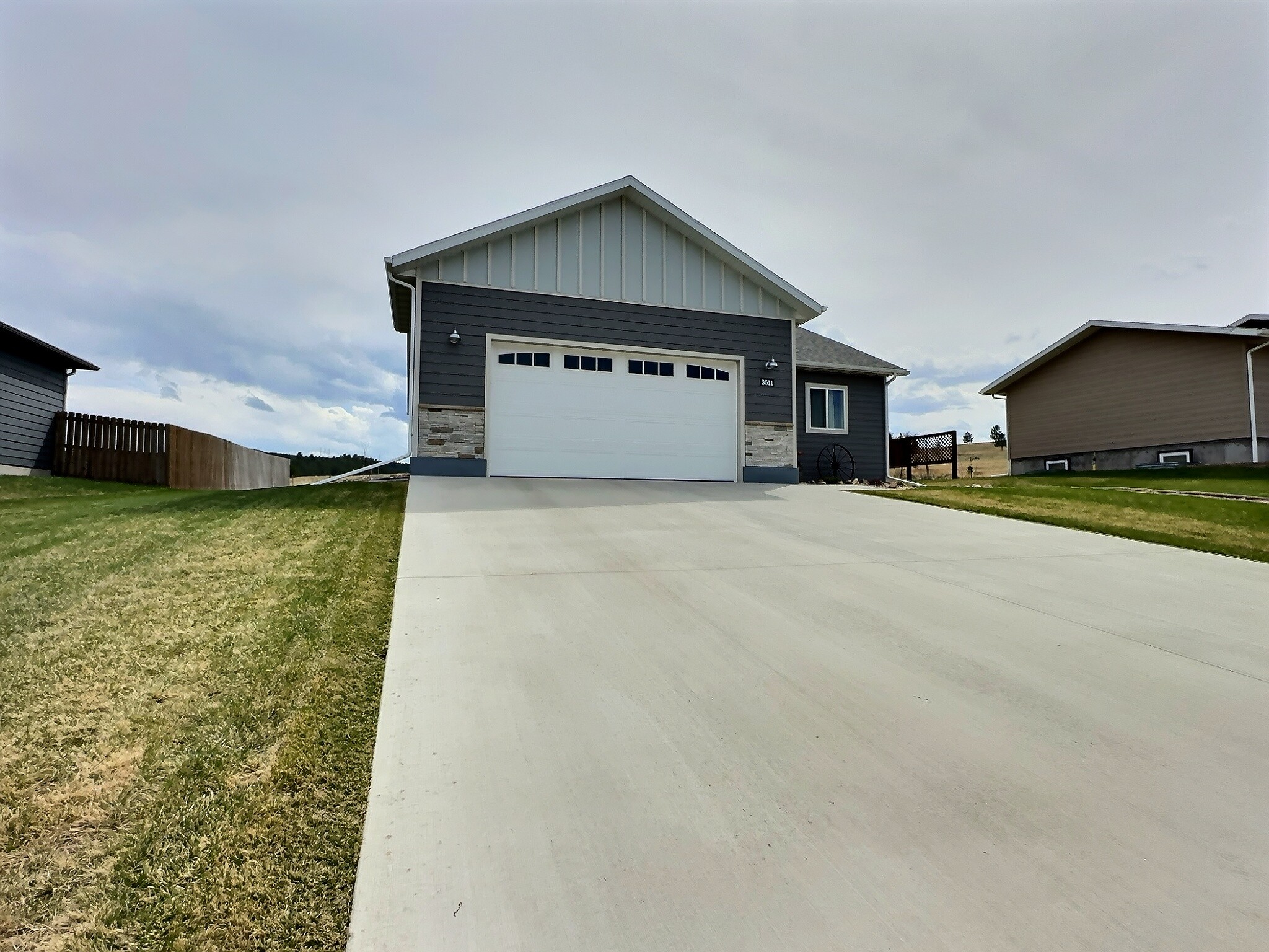 Spearfish, South Dakota, 57783, United States, 2 Bedrooms Bedrooms, ,2 BathroomsBathrooms,Residential,For Sale,1851552
