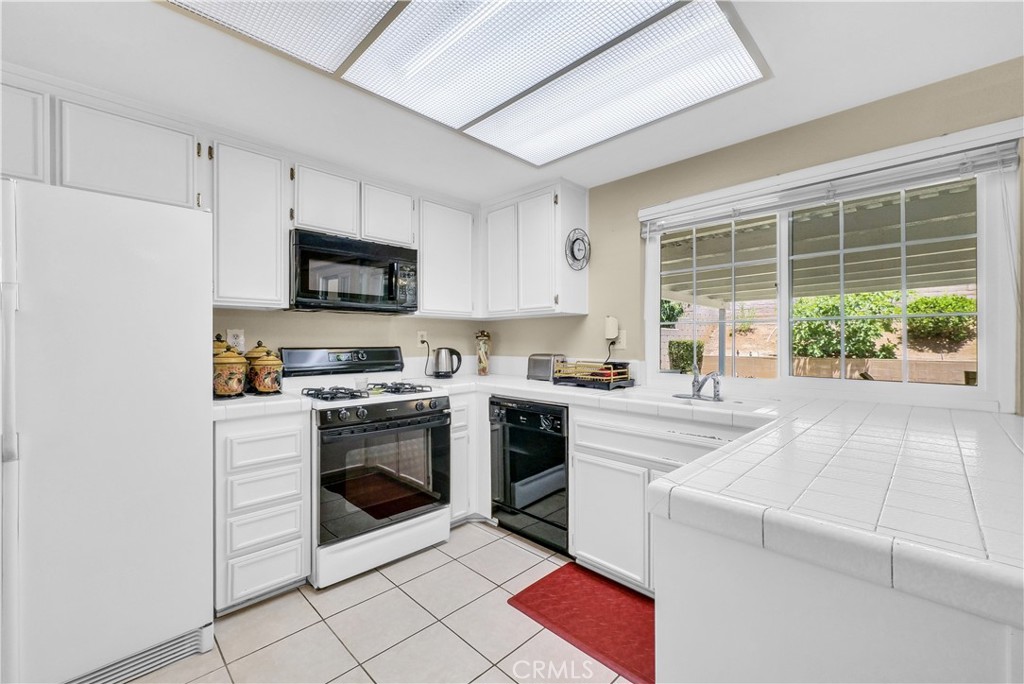 San Dimas, California, 91773, United States, 4 Bedrooms Bedrooms, ,2 BathroomsBathrooms,Residential,For Sale,1888306