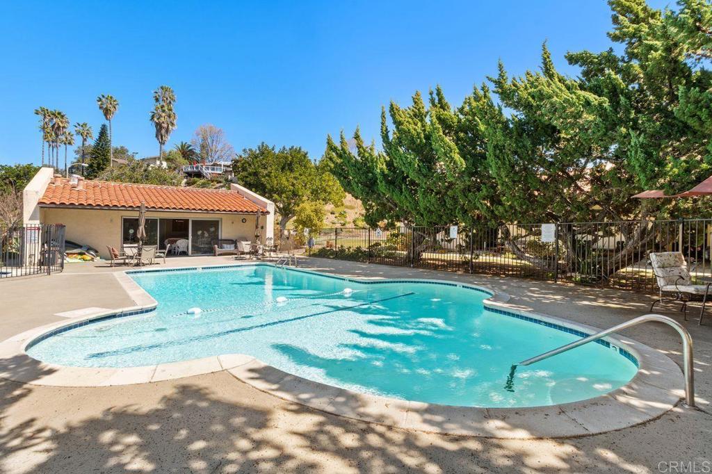 Vista, California, 92084, United States, 2 Bedrooms Bedrooms, ,3 BathroomsBathrooms,Residential,For Sale,1987849