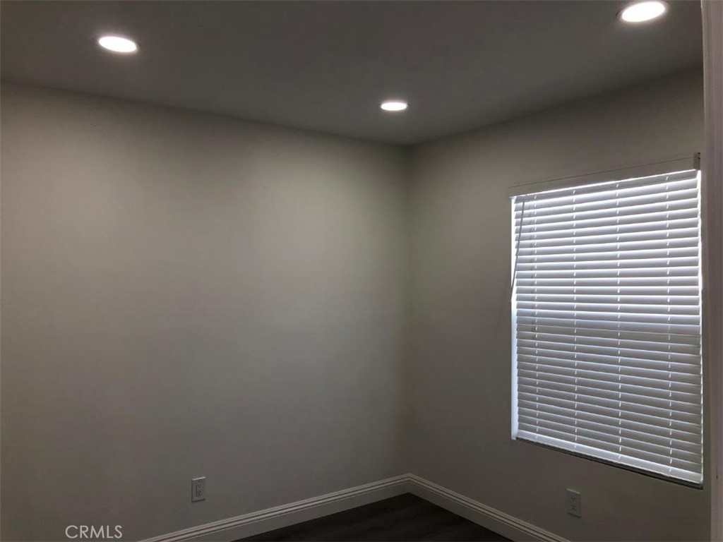 Los Angeles, California, 90044, United States, 2 Bedrooms Bedrooms, ,1 BathroomBathrooms,Residential,For Sale,2031472