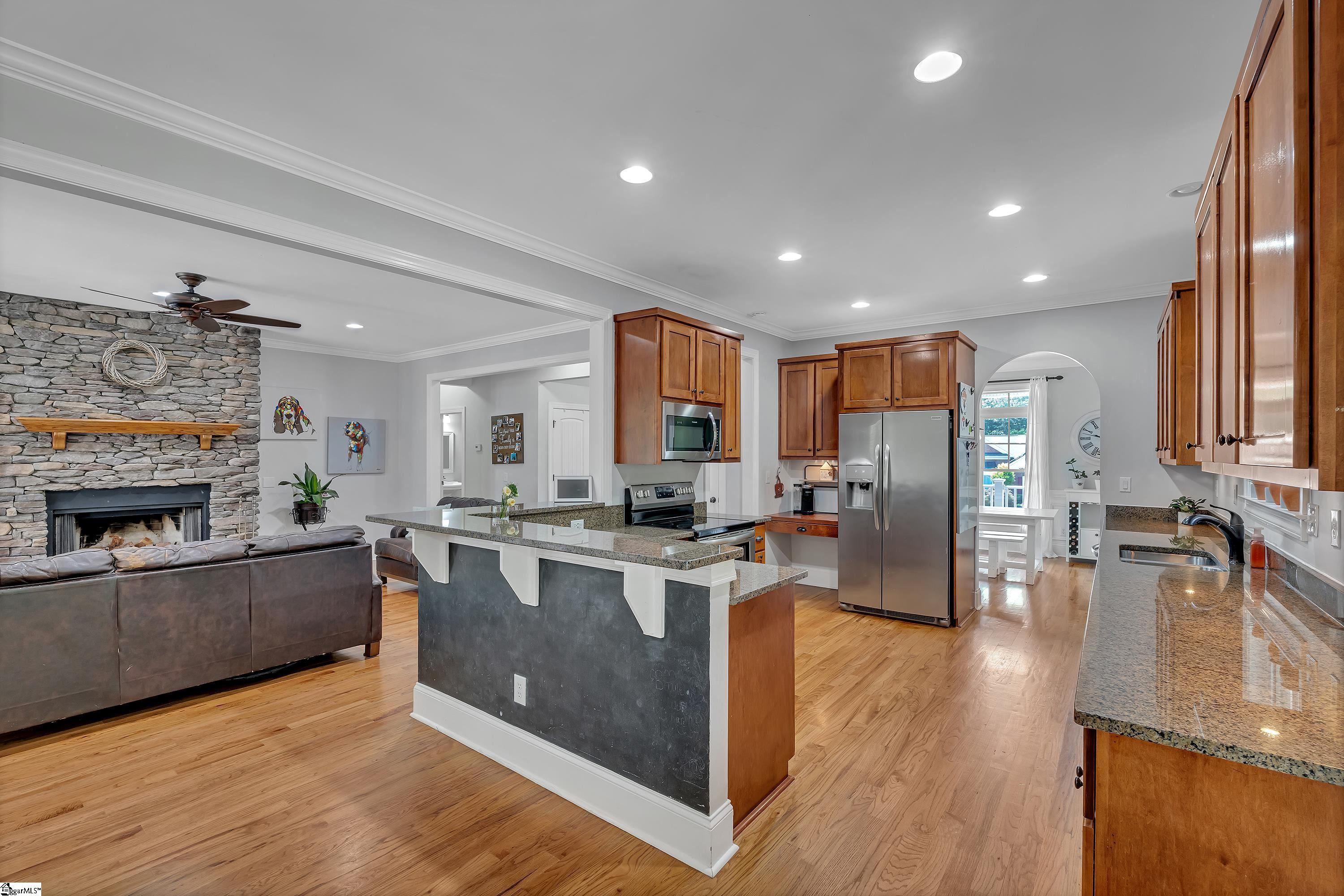 Central, South Carolina, 29630, United States, 5 Bedrooms Bedrooms, ,5 BathroomsBathrooms,Residential,For Sale,1902241