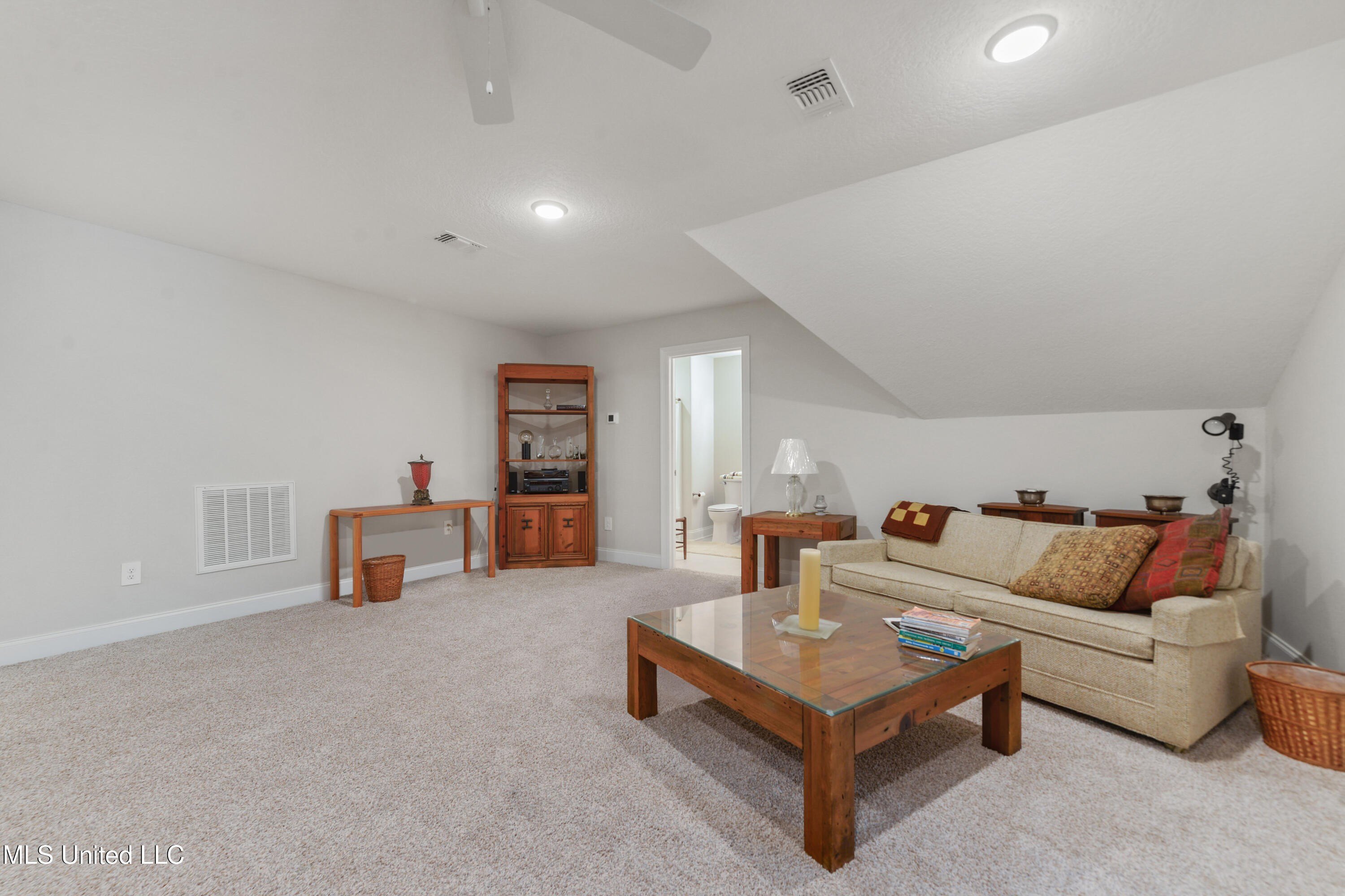 Gulfport, Mississippi, 39503, United States, 5 Bedrooms Bedrooms, ,3 BathroomsBathrooms,Residential,For Sale,1979883