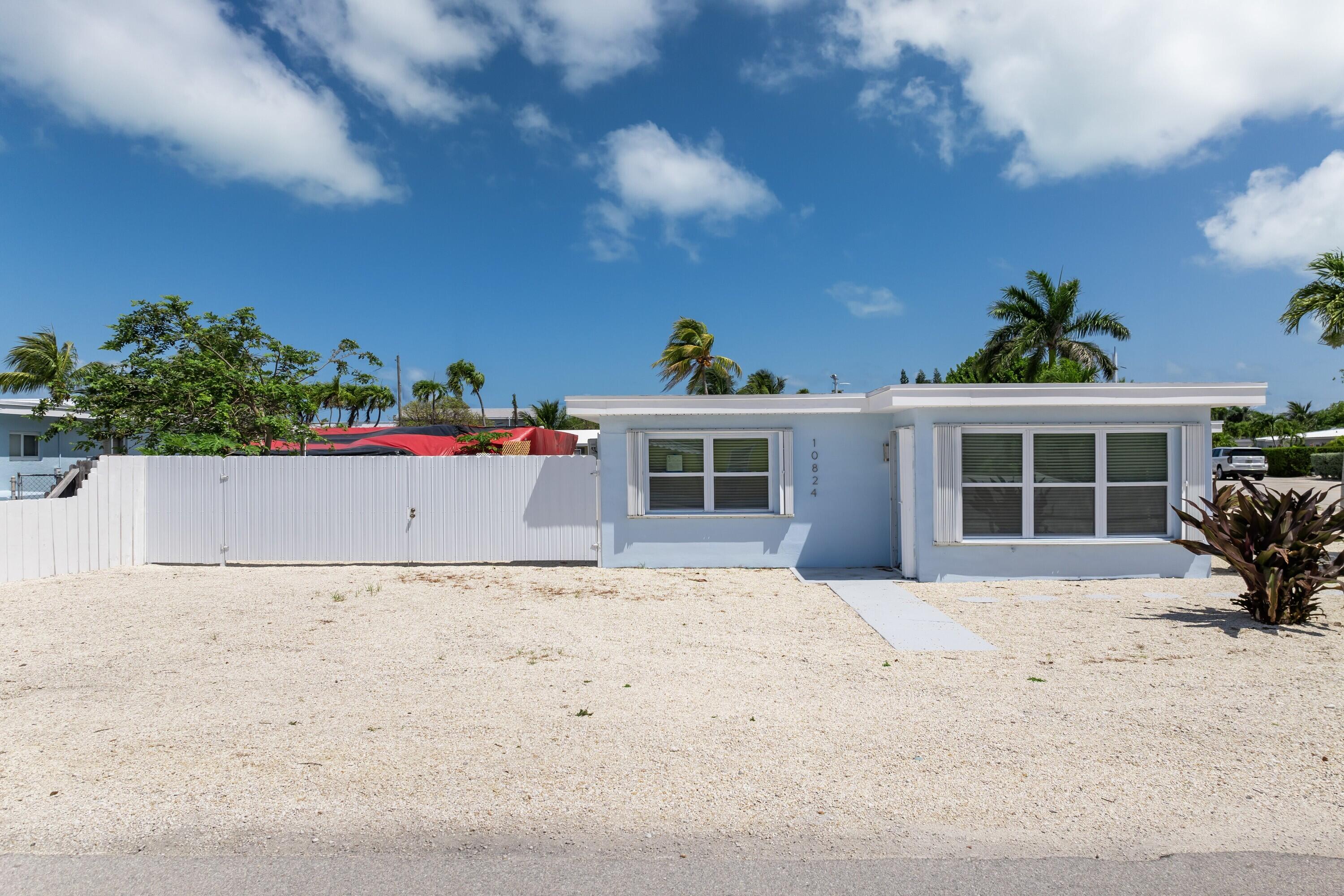 MARATHON, Florida, 33050, United States, 2 Bedrooms Bedrooms, ,2 BathroomsBathrooms,Residential,For Sale,1793484