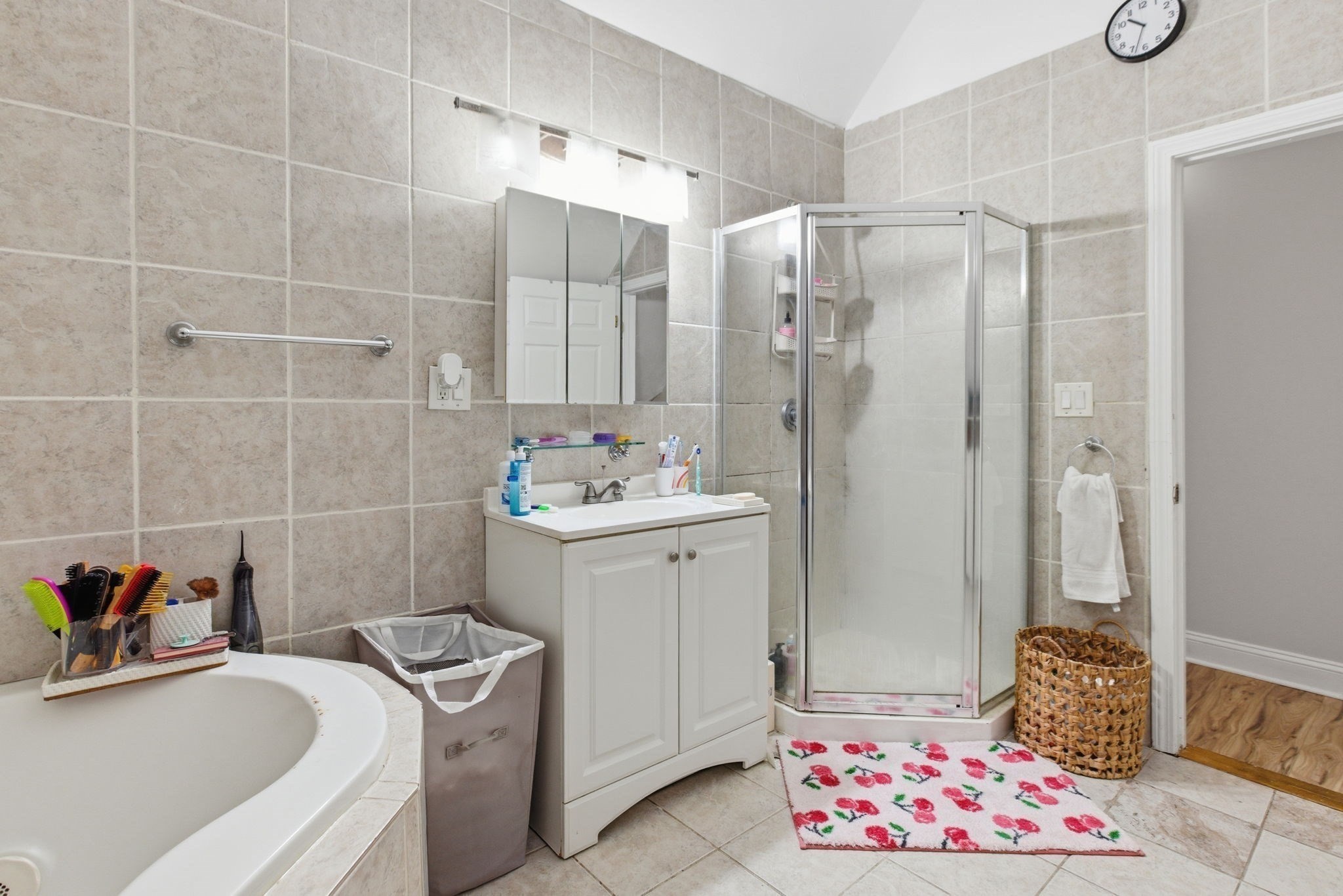 Boston, Massachusetts, 02121, United States, 5 Bedrooms Bedrooms, ,2 BathroomsBathrooms,Residential,For Sale,1993888