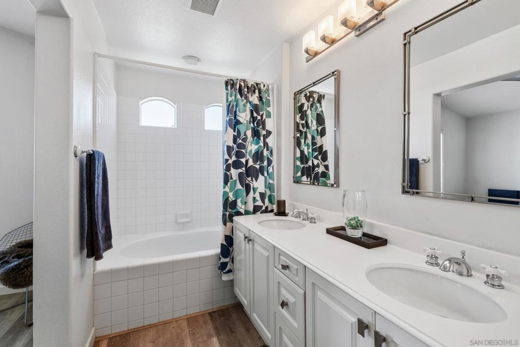 San Diego, California, 92130, United States, 3 Bedrooms Bedrooms, ,3 BathroomsBathrooms,Residential,For Sale,2033920