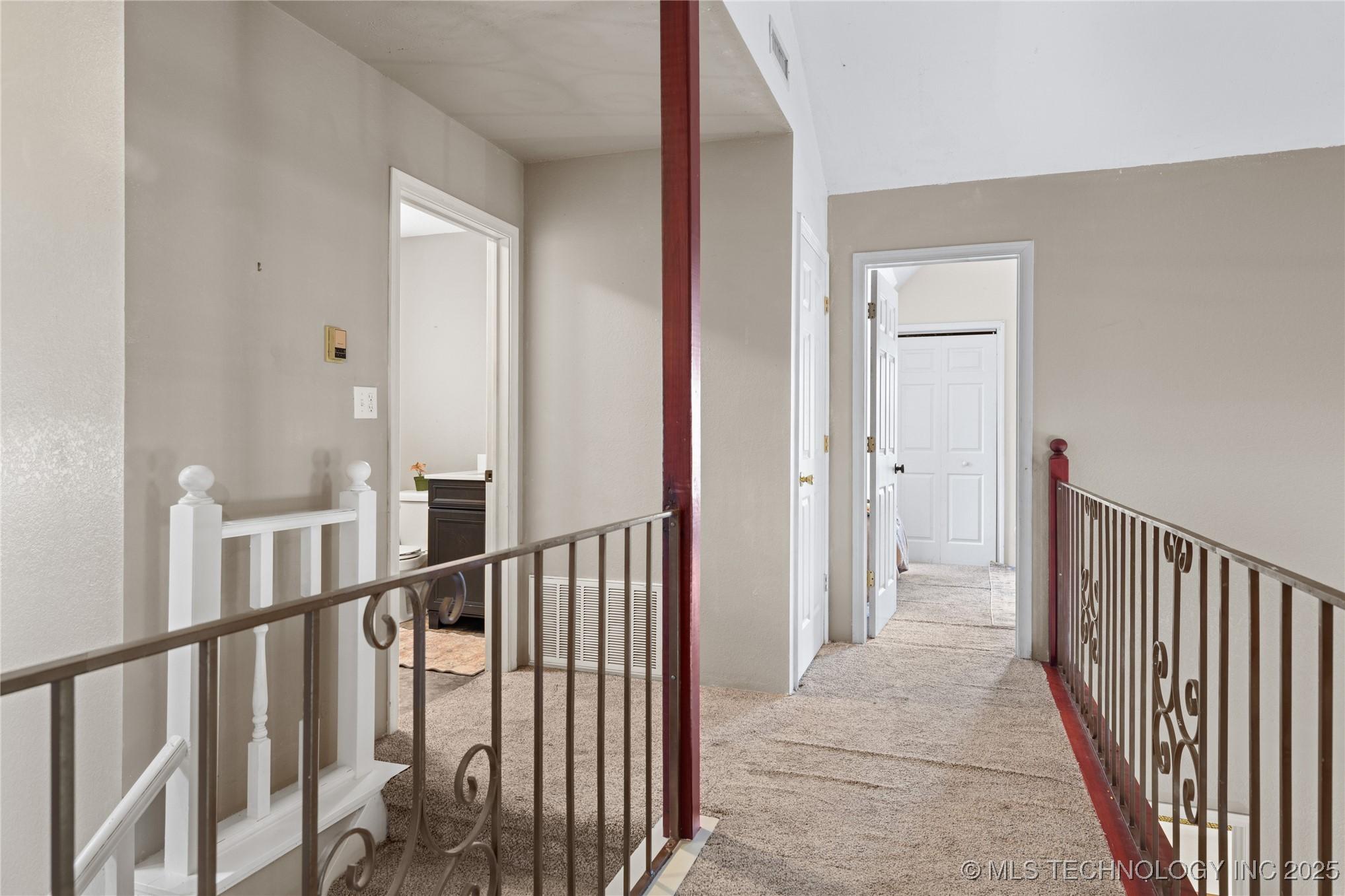 Webbers Falls, Oklahoma, 74470, United States, 3 Bedrooms Bedrooms, ,2 BathroomsBathrooms,Residential,For Sale,1943174