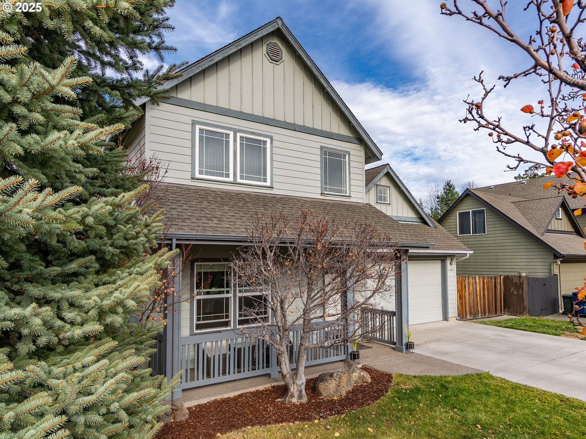 Bend, Oregon, 97701, United States, 3 Bedrooms Bedrooms, ,2 BathroomsBathrooms,Residential,For Sale,1993105